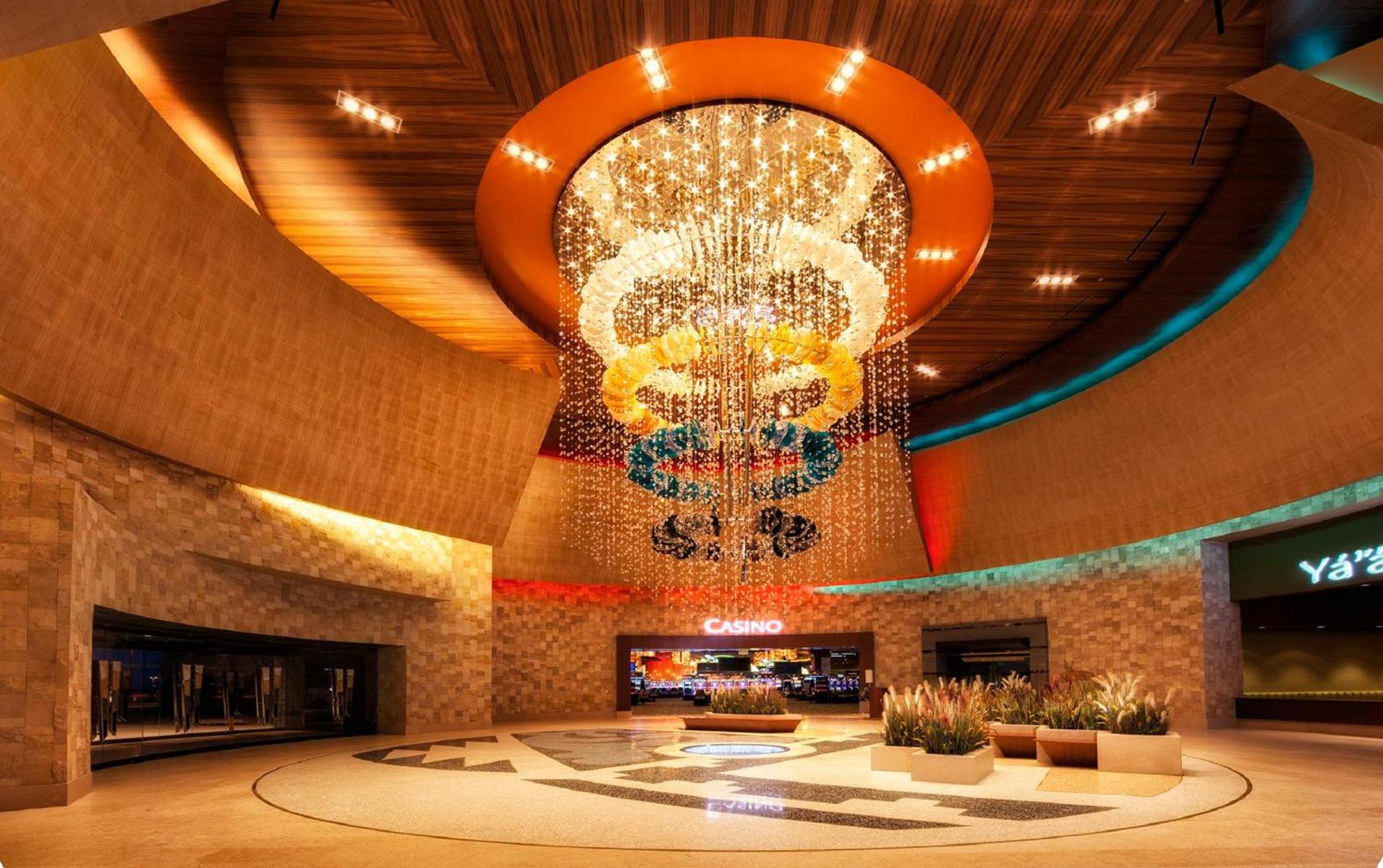 Twin Arrows Navajo Casino Resort photo 2