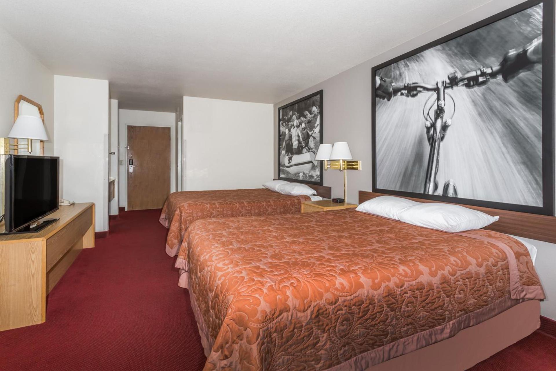 Super 8 by Wyndham Fruita photo 33