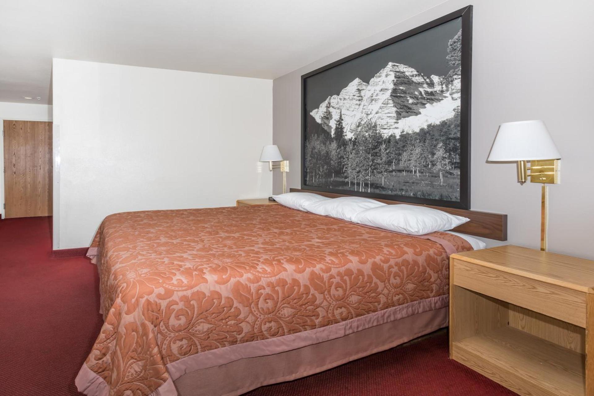 Super 8 by Wyndham Fruita photo 37
