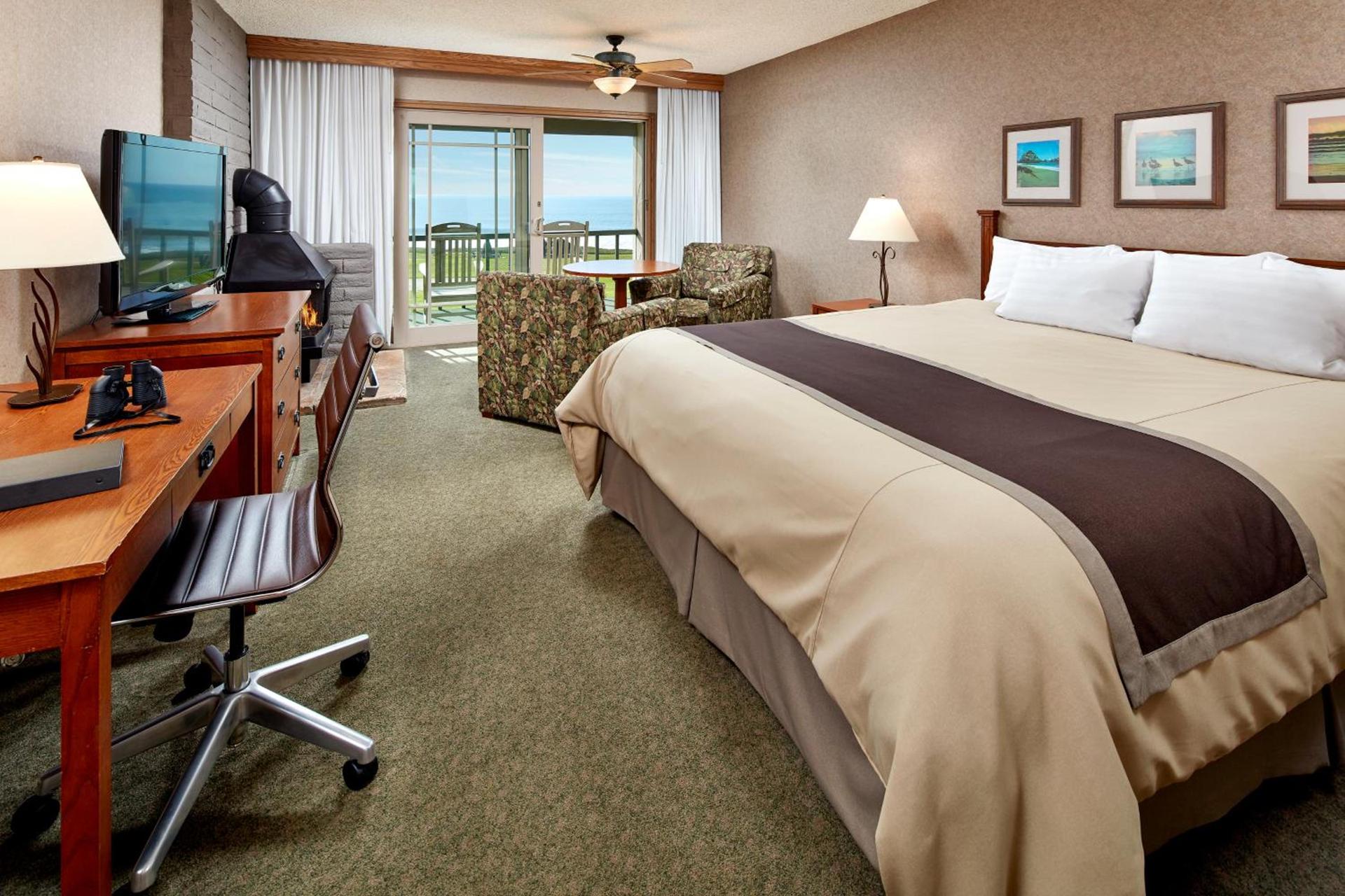 Cavalier Oceanfront Resort photo 11