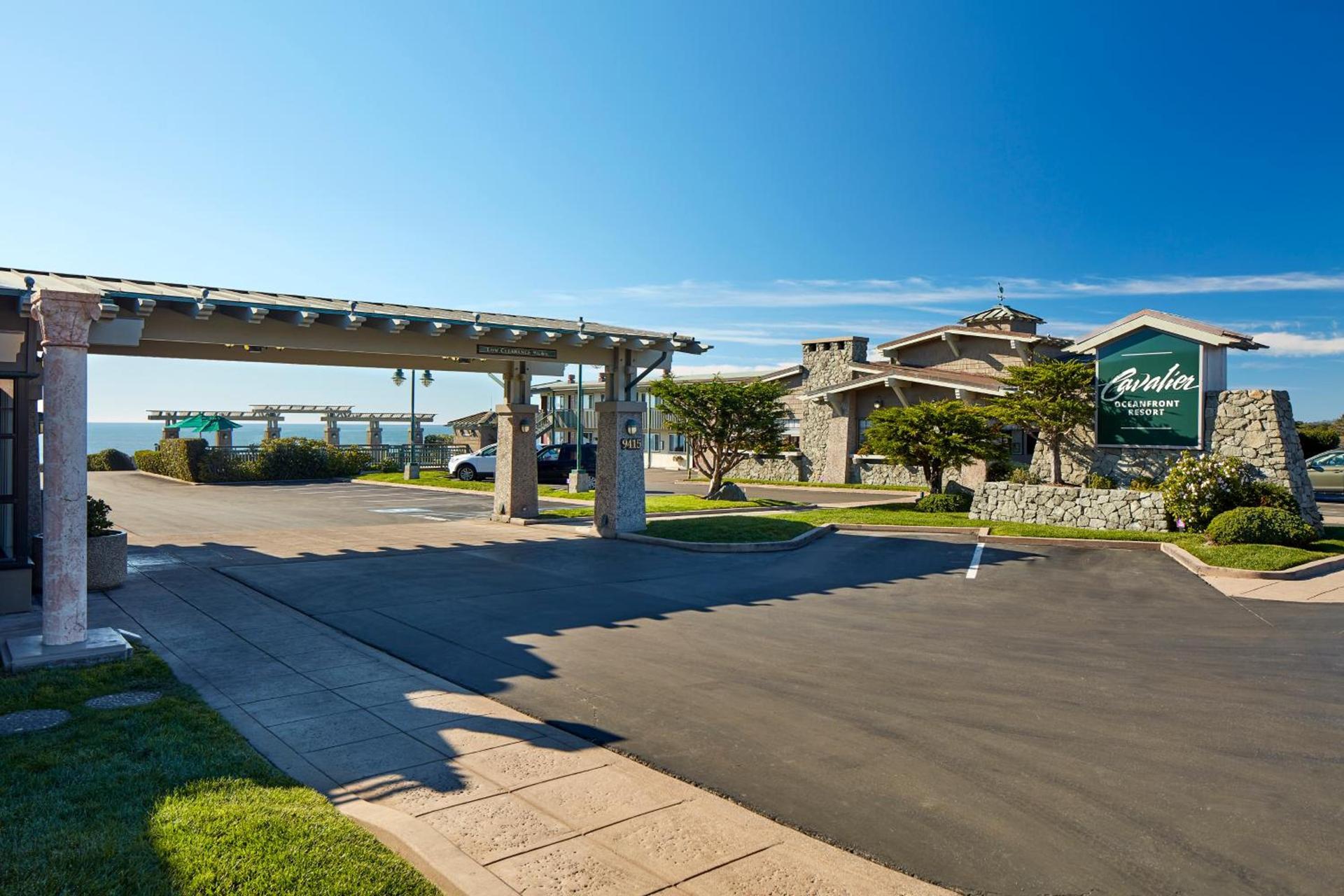 Cavalier Oceanfront Resort photo 33