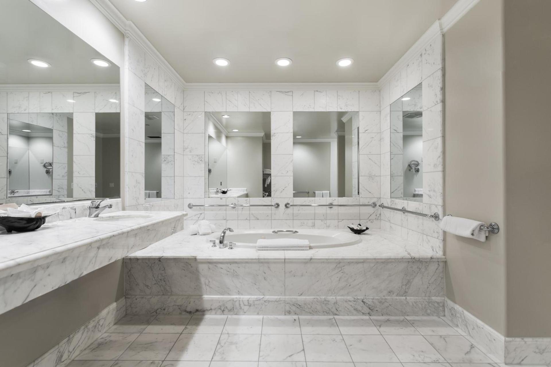 Montecito Inn photo 38