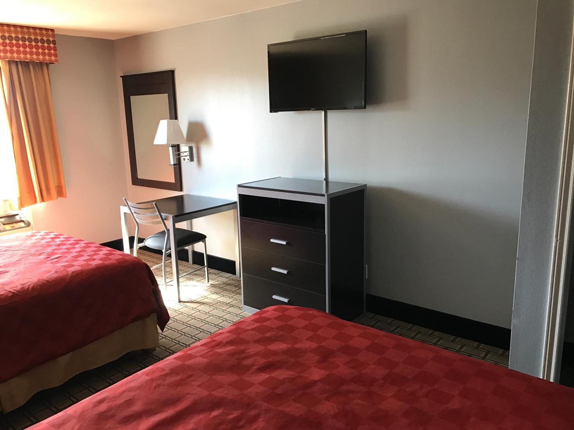 Express Inn Weslaco/Mercedes photo 51