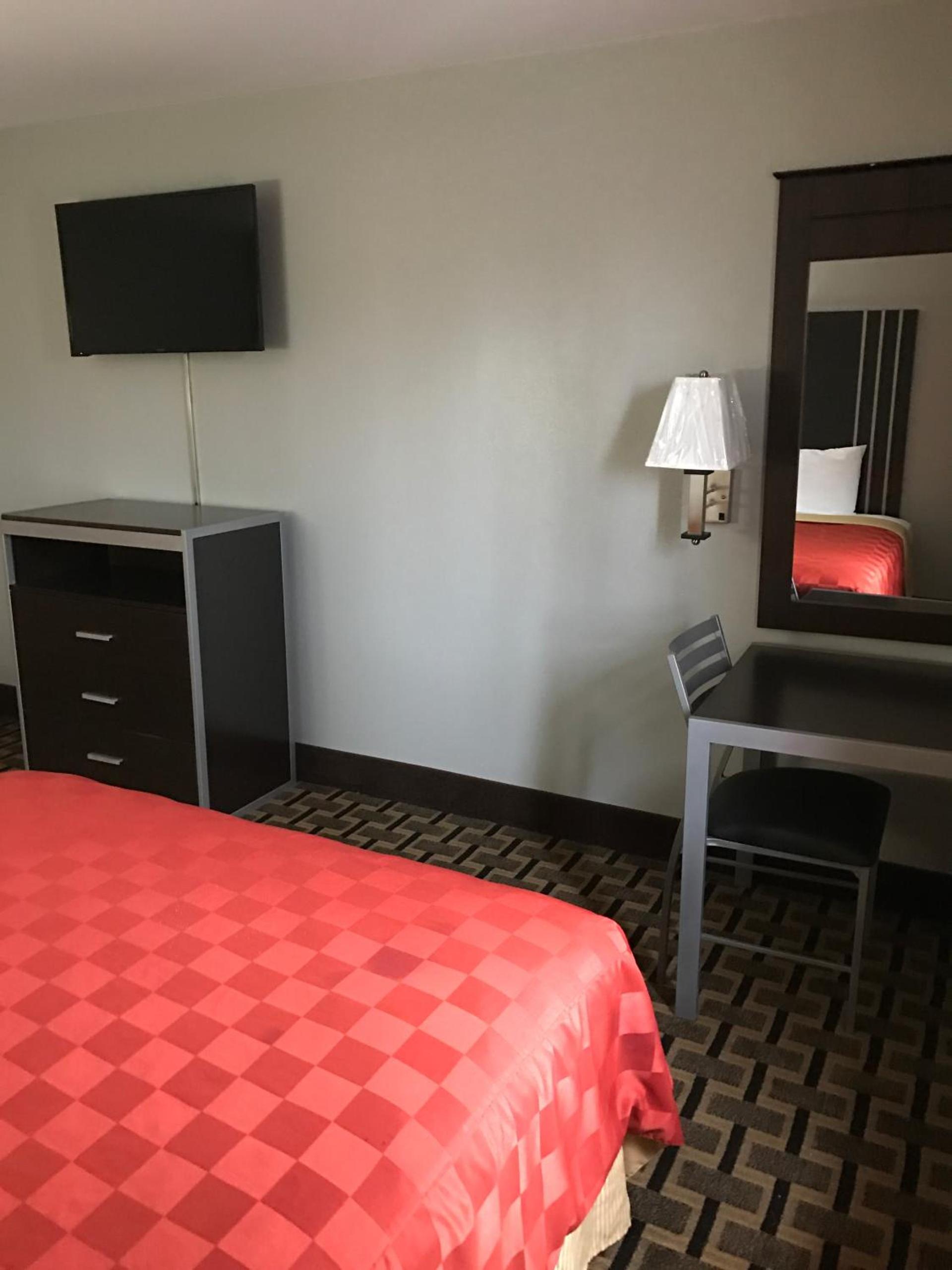 Express Inn Weslaco/Mercedes photo 50