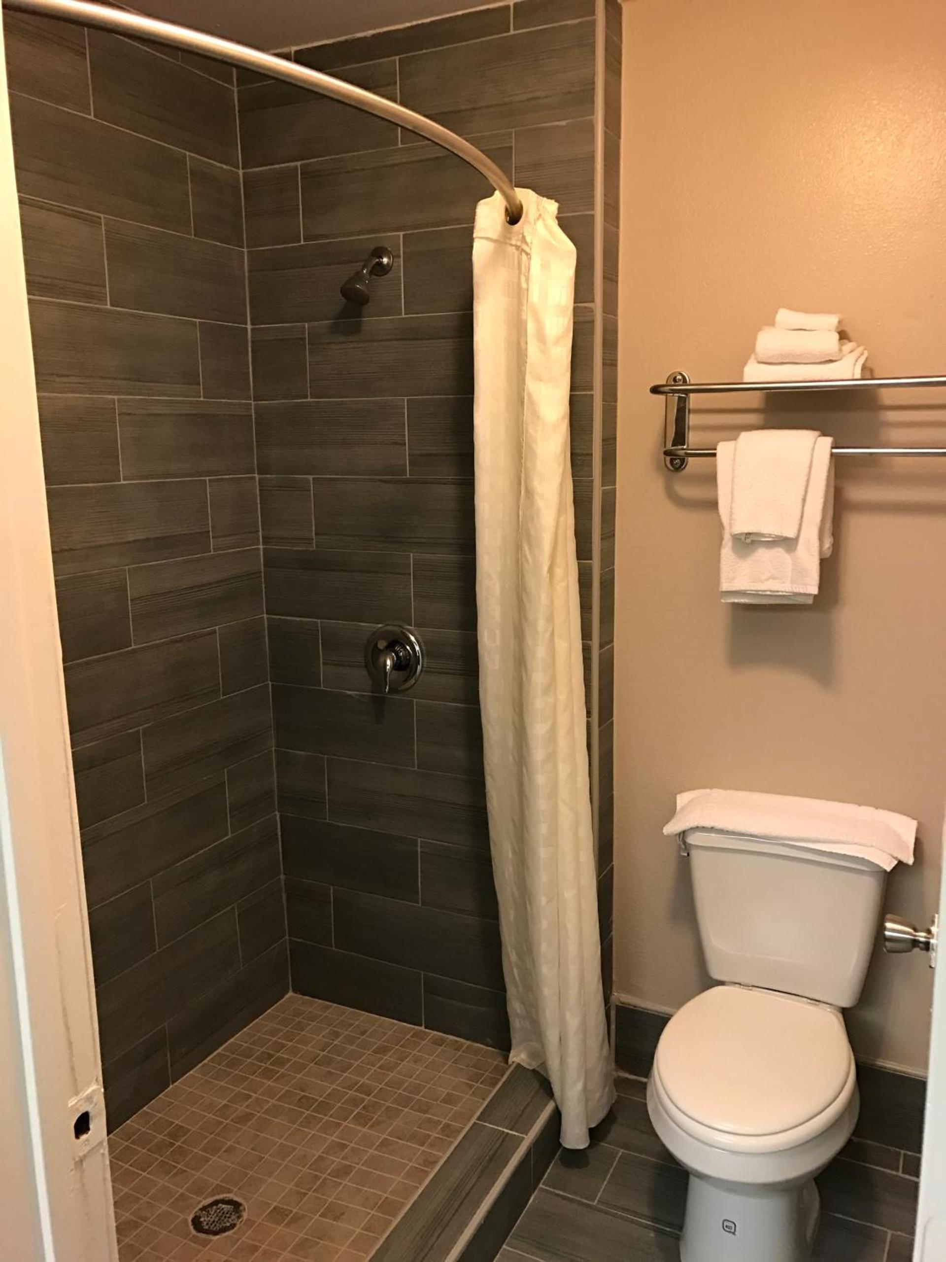 Express Inn Weslaco/Mercedes photo 47