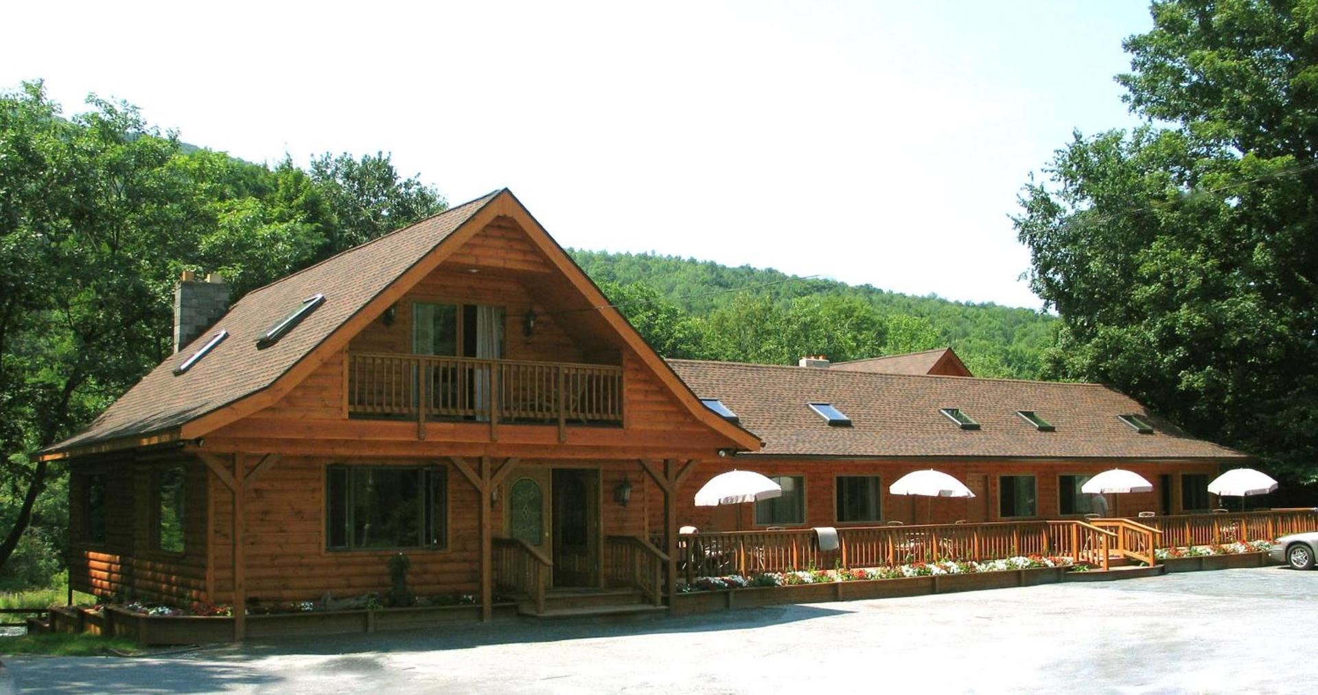 Xenia Lodge — hotel in Hunter