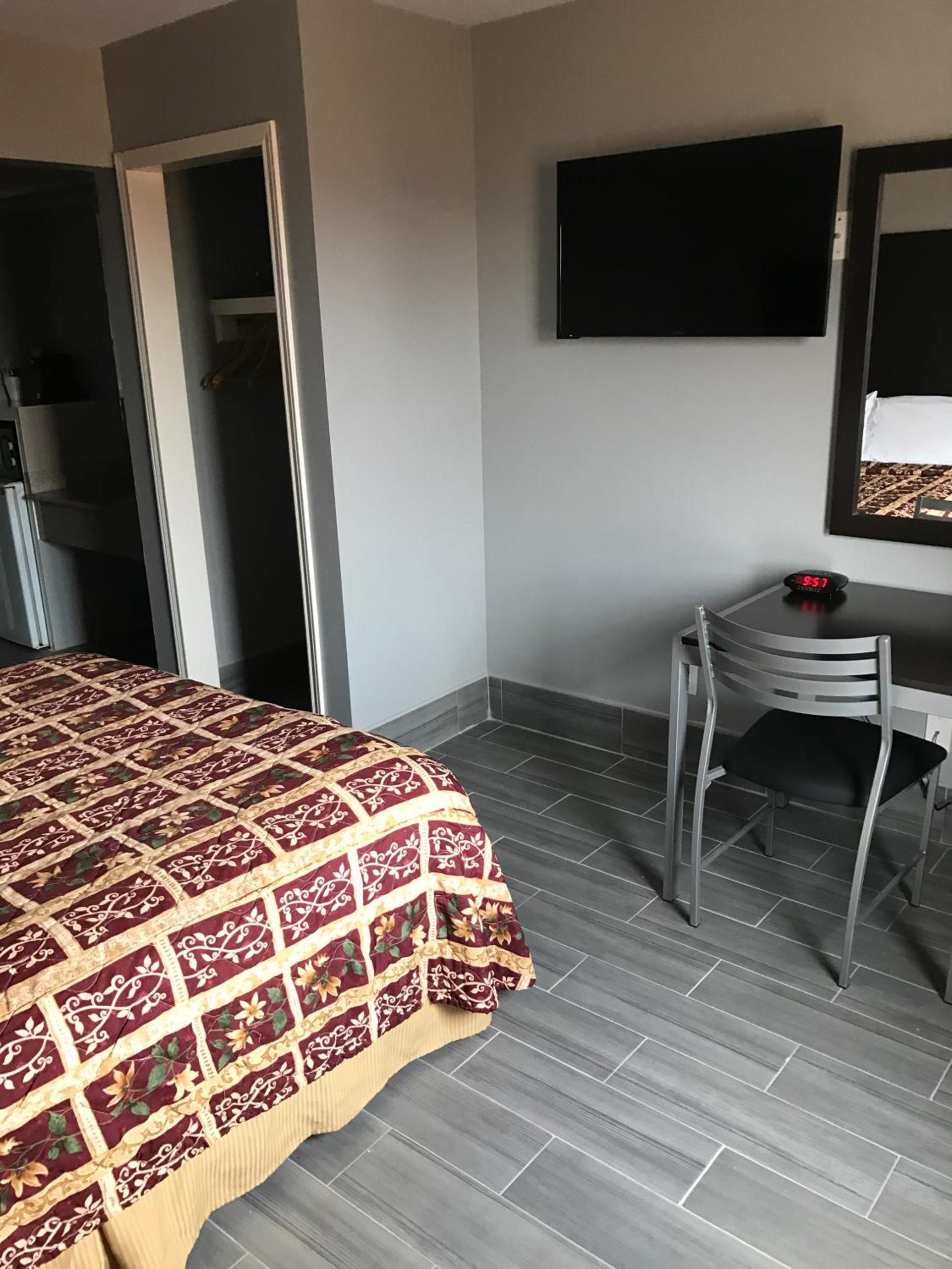 Express Inn Weslaco/Mercedes photo 42