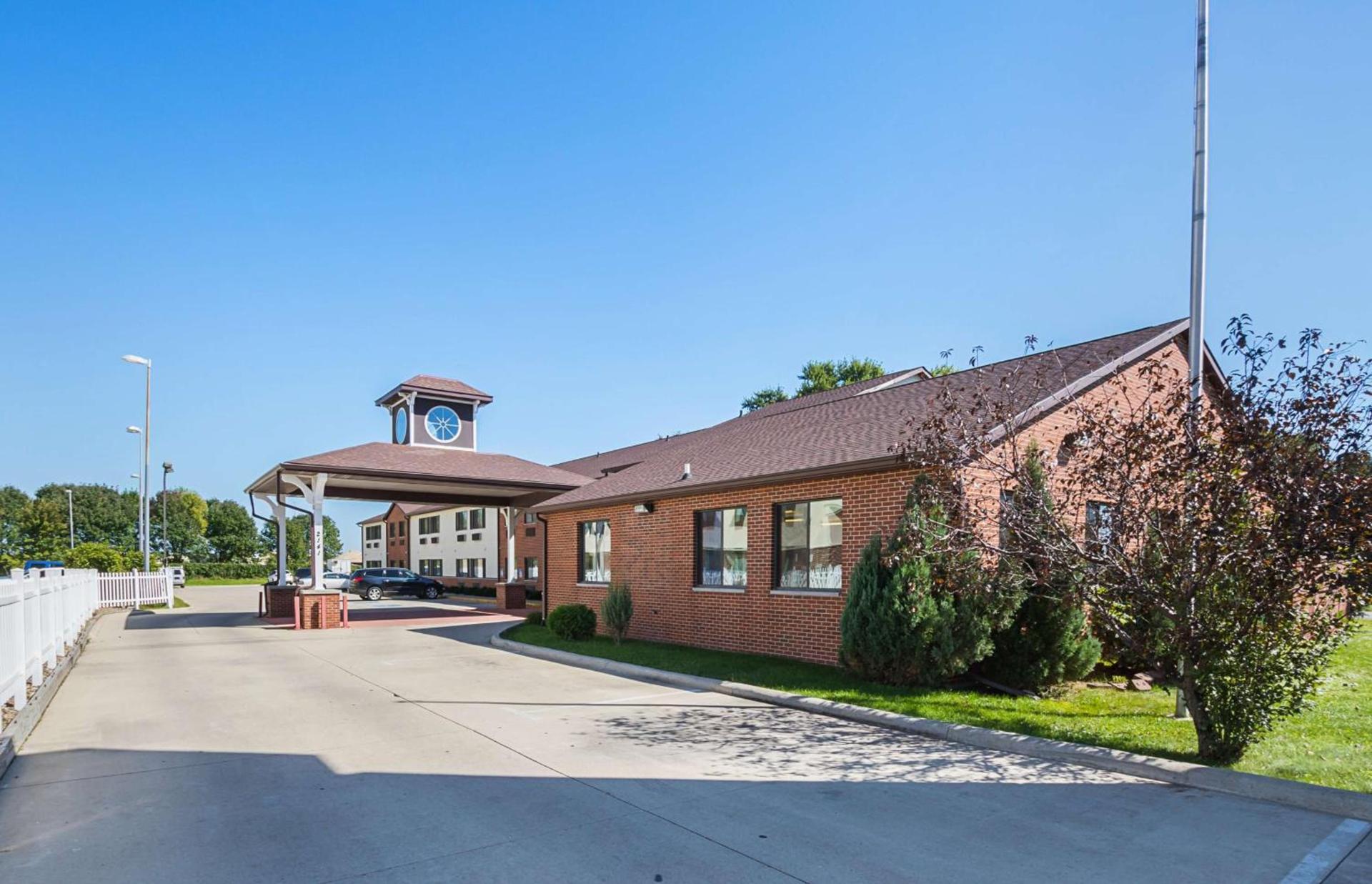 Motel 6-Waterloo, IA - Crossroads Mall - Cedar Falls photo 2