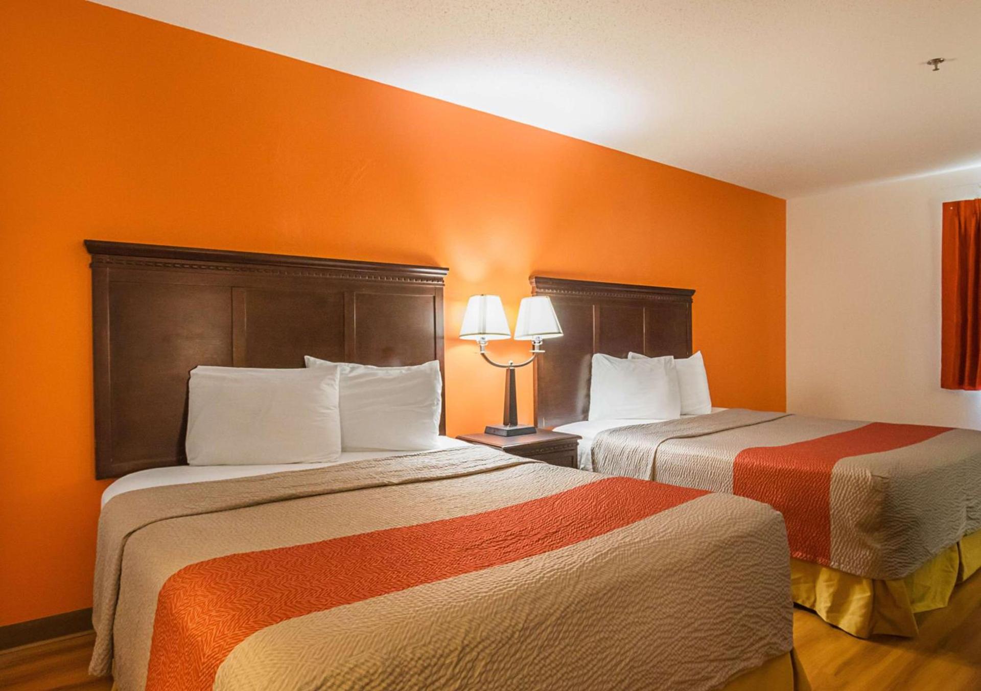 Motel 6-Waterloo, IA - Crossroads Mall - Cedar Falls photo 17