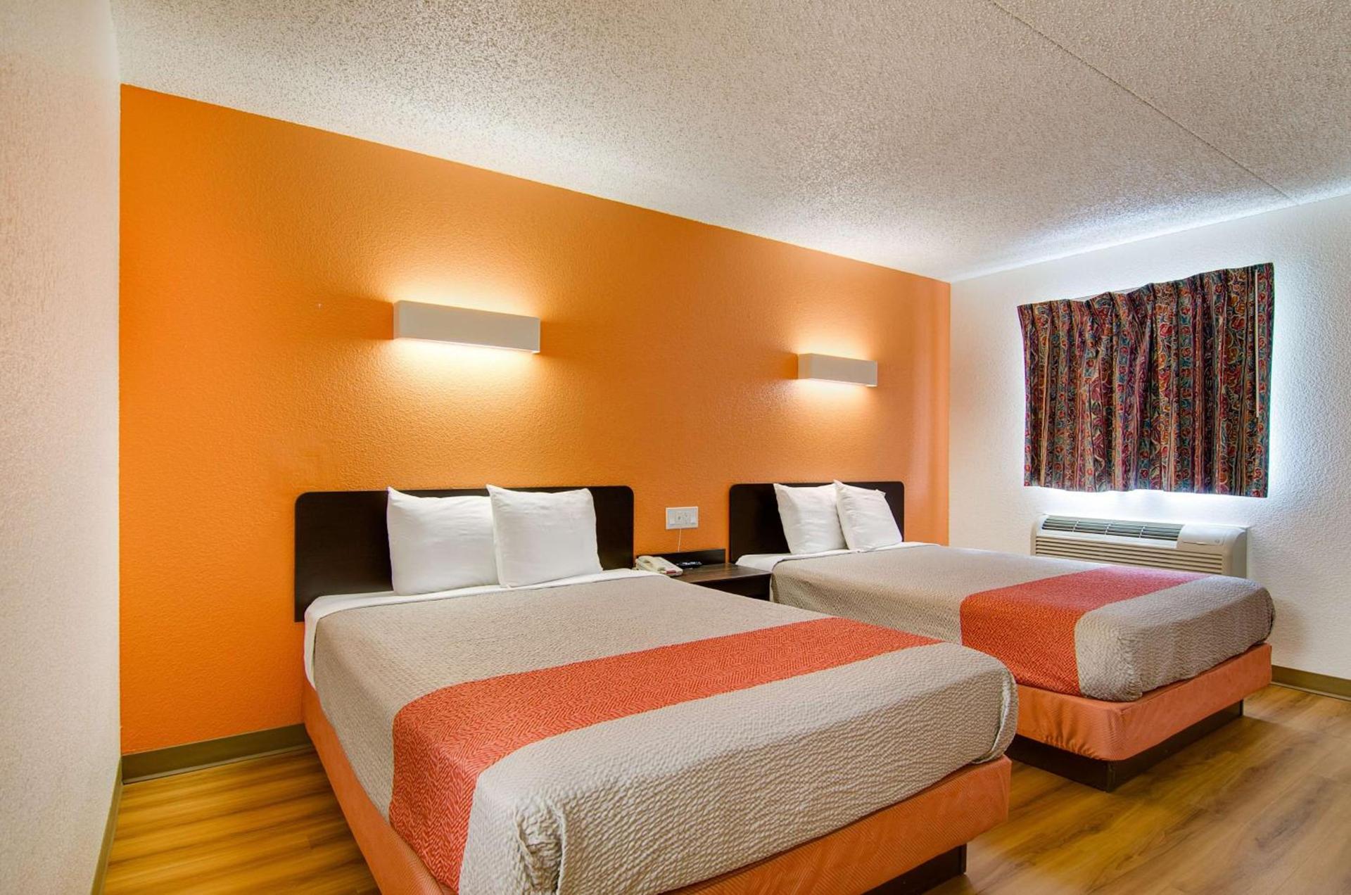 Motel 6-Salina, KS photo 20