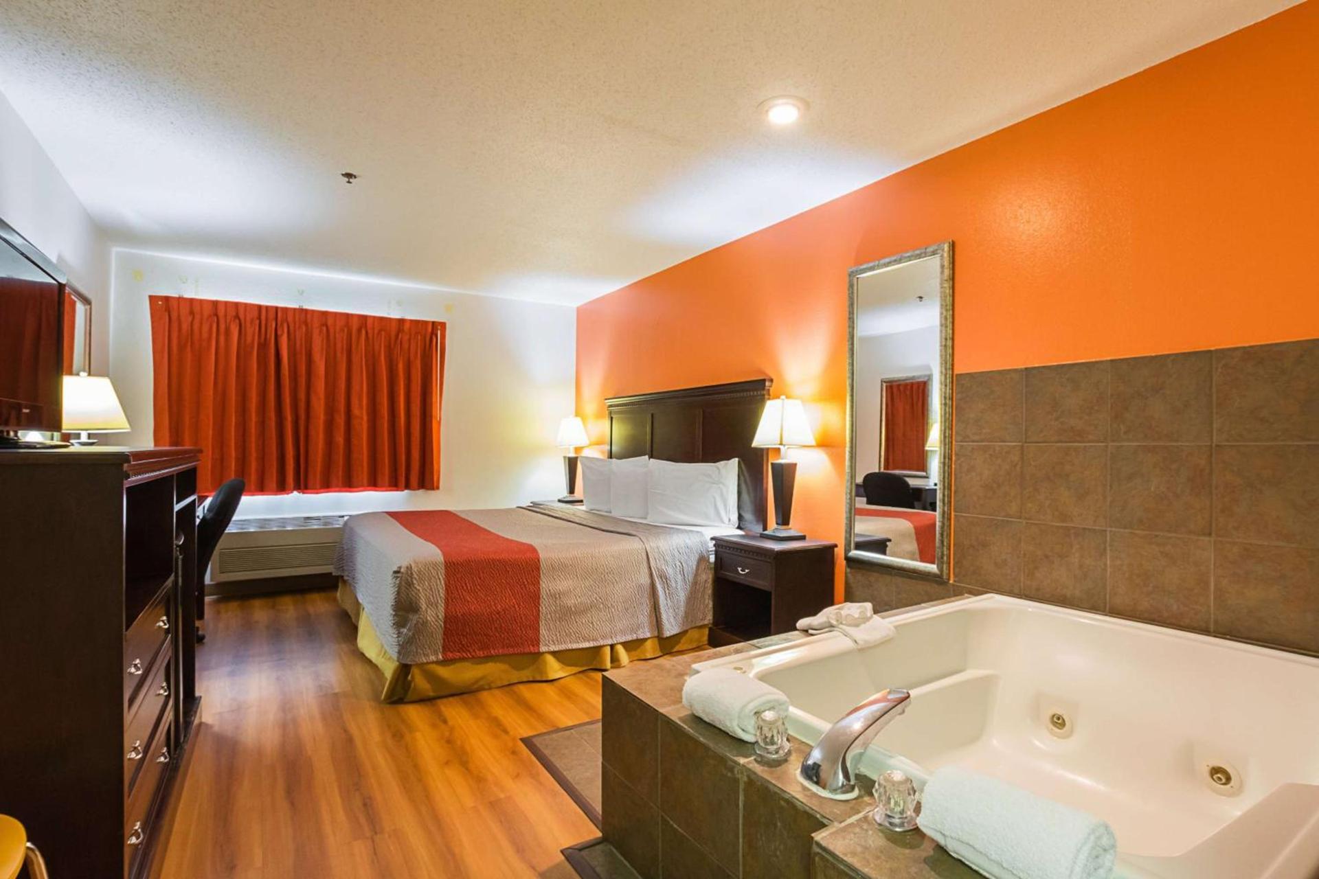 Motel 6-Waterloo, IA - Crossroads Mall - Cedar Falls photo 13