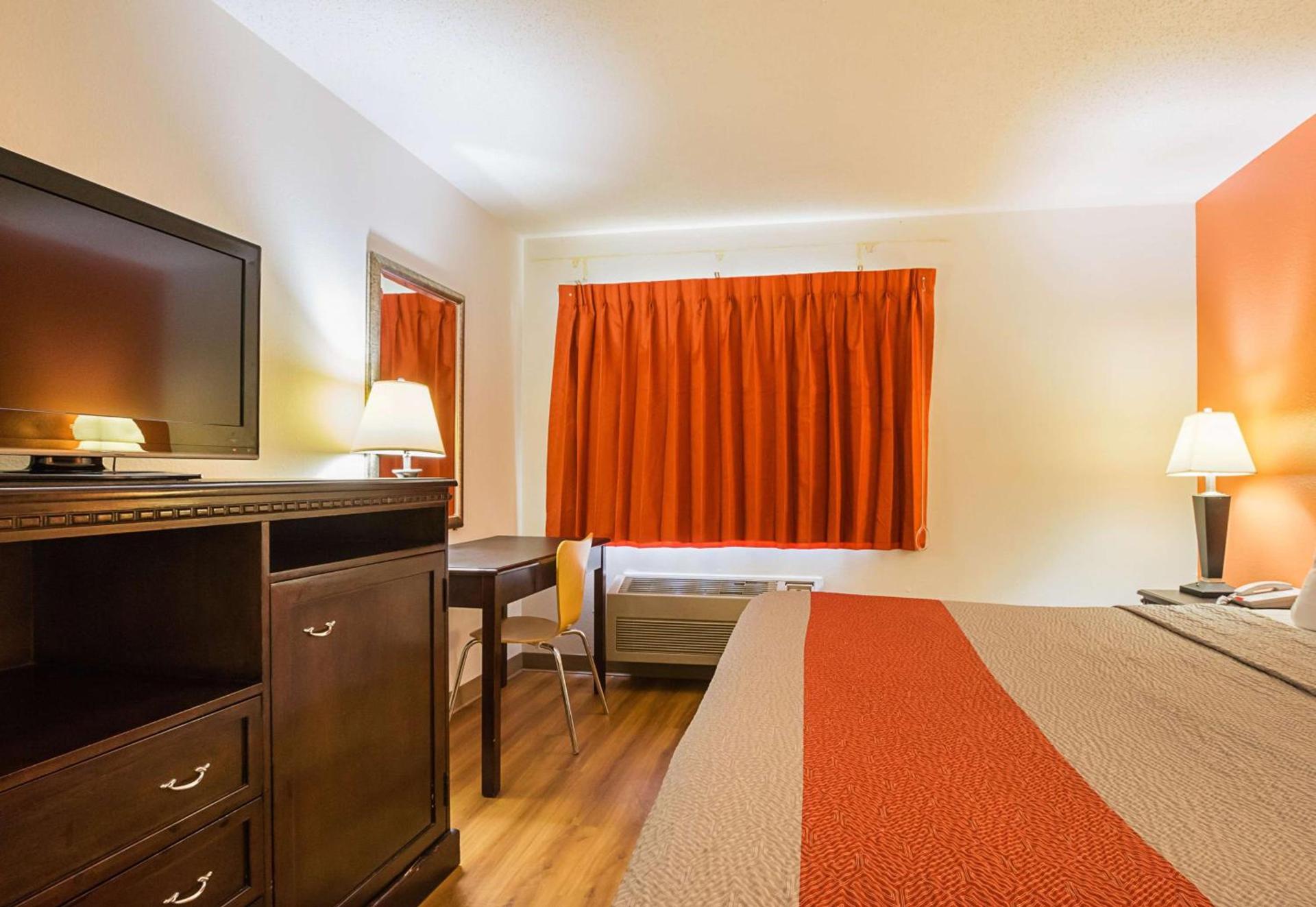 Motel 6-Waterloo, IA - Crossroads Mall - Cedar Falls photo 15