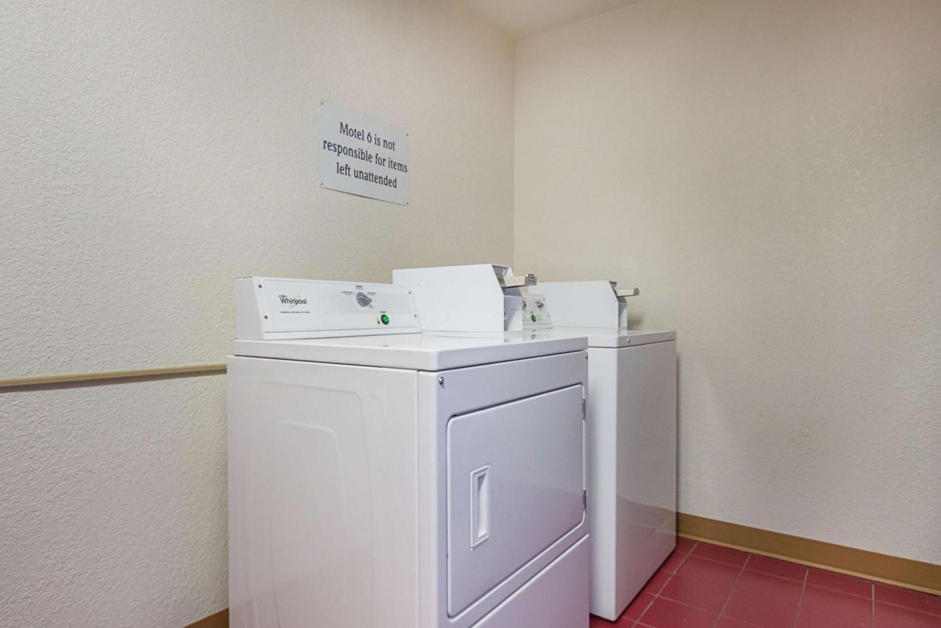 Motel 6-Waterloo, IA - Crossroads Mall - Cedar Falls photo 33