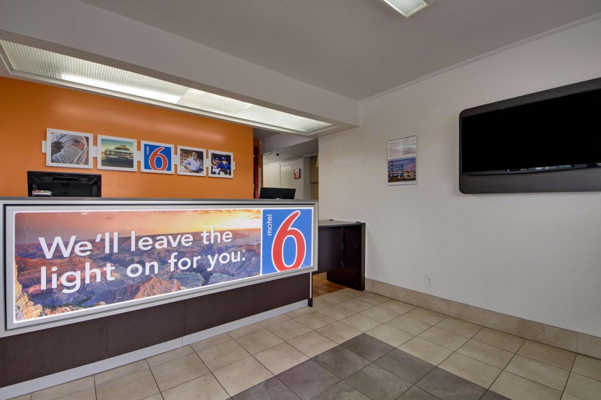 Avera Suites photo 22