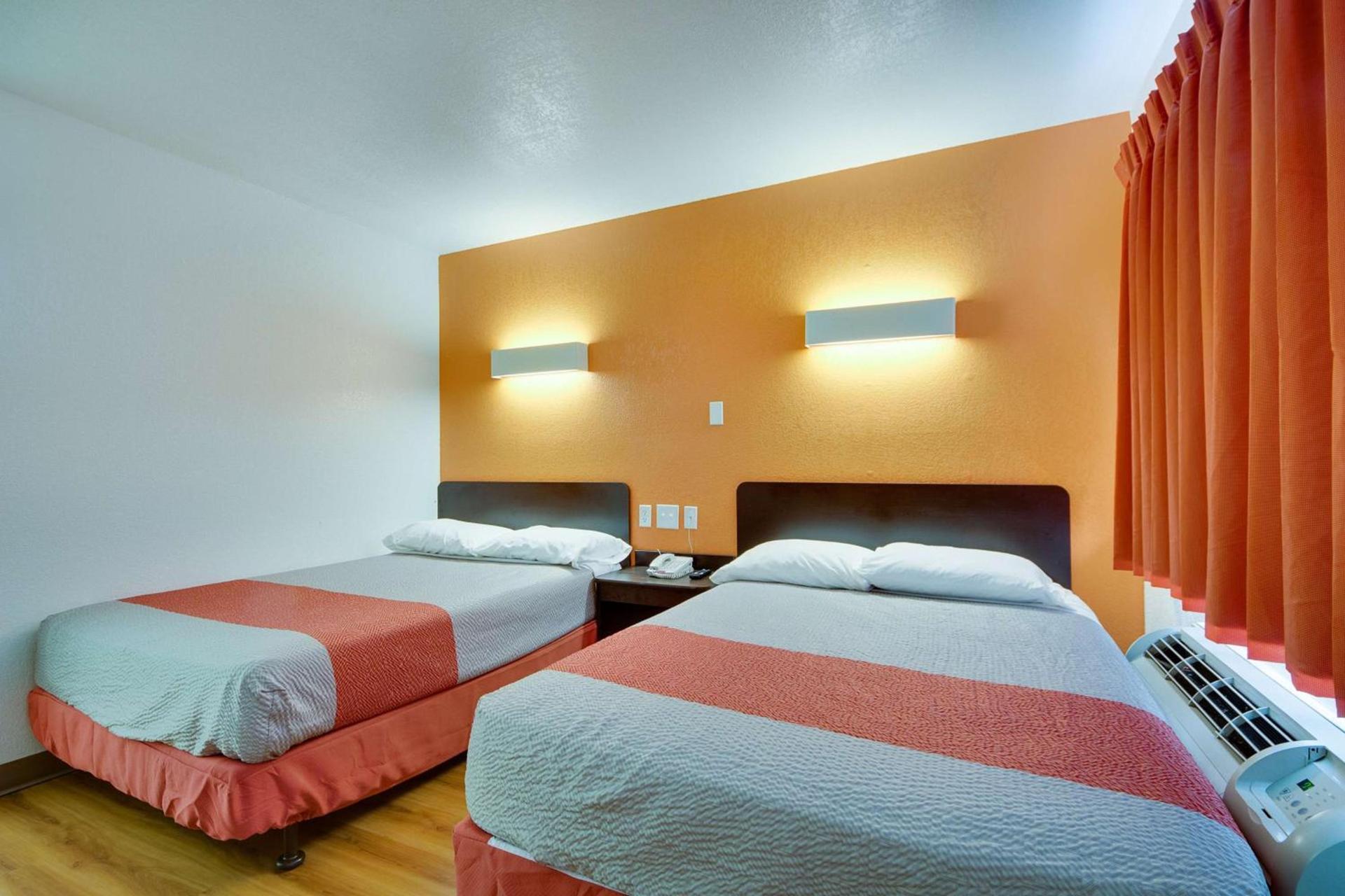 Avera Suites photo 23