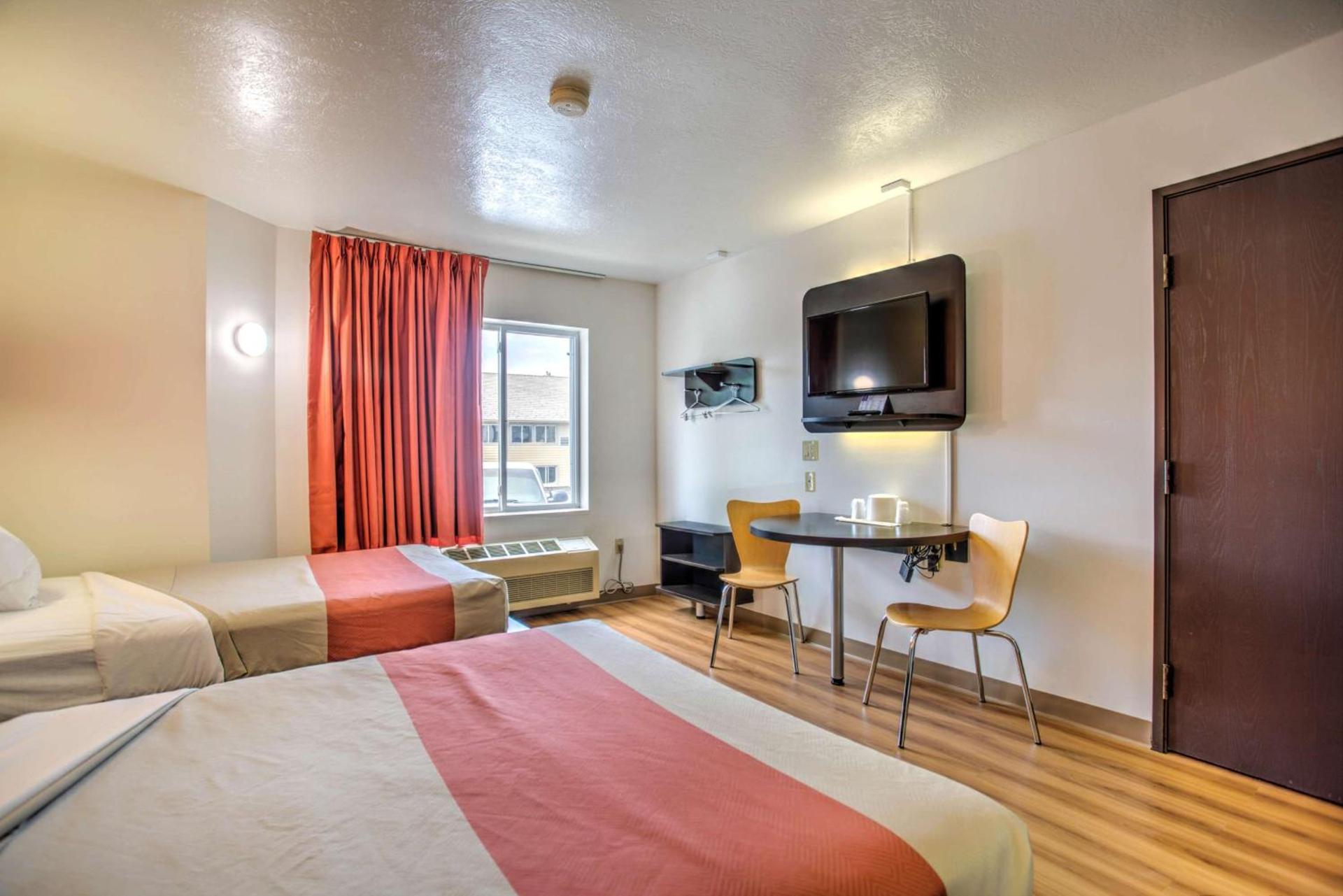 Motel 6-Bozeman, MT photo 39