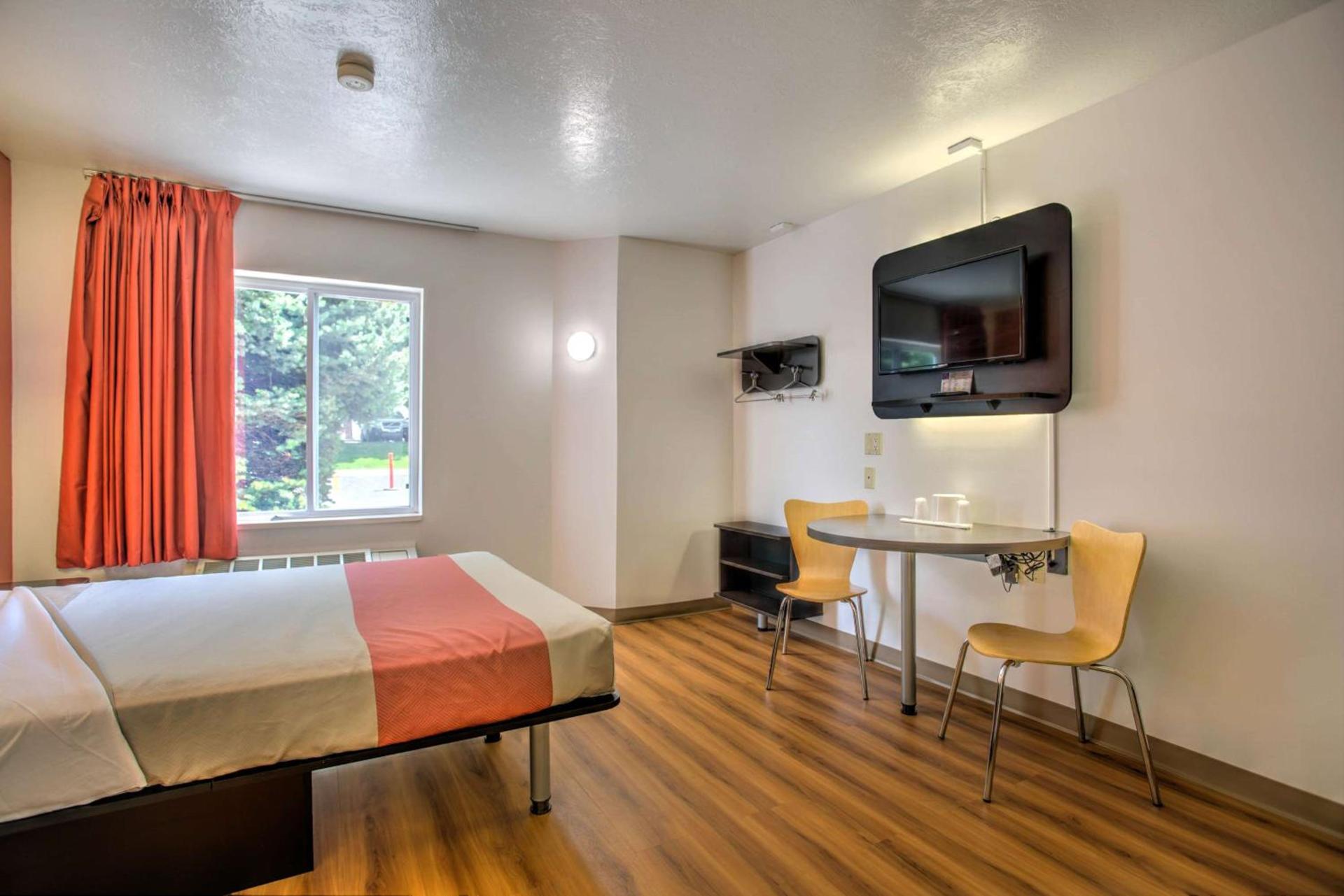 Motel 6-Bozeman, MT photo 32