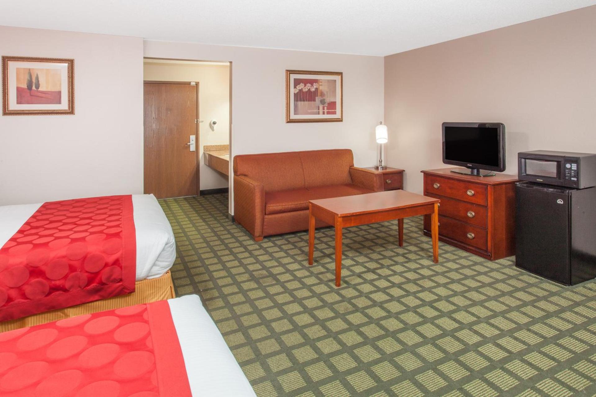 Baymont by Wyndham Decatur IL North photo 17