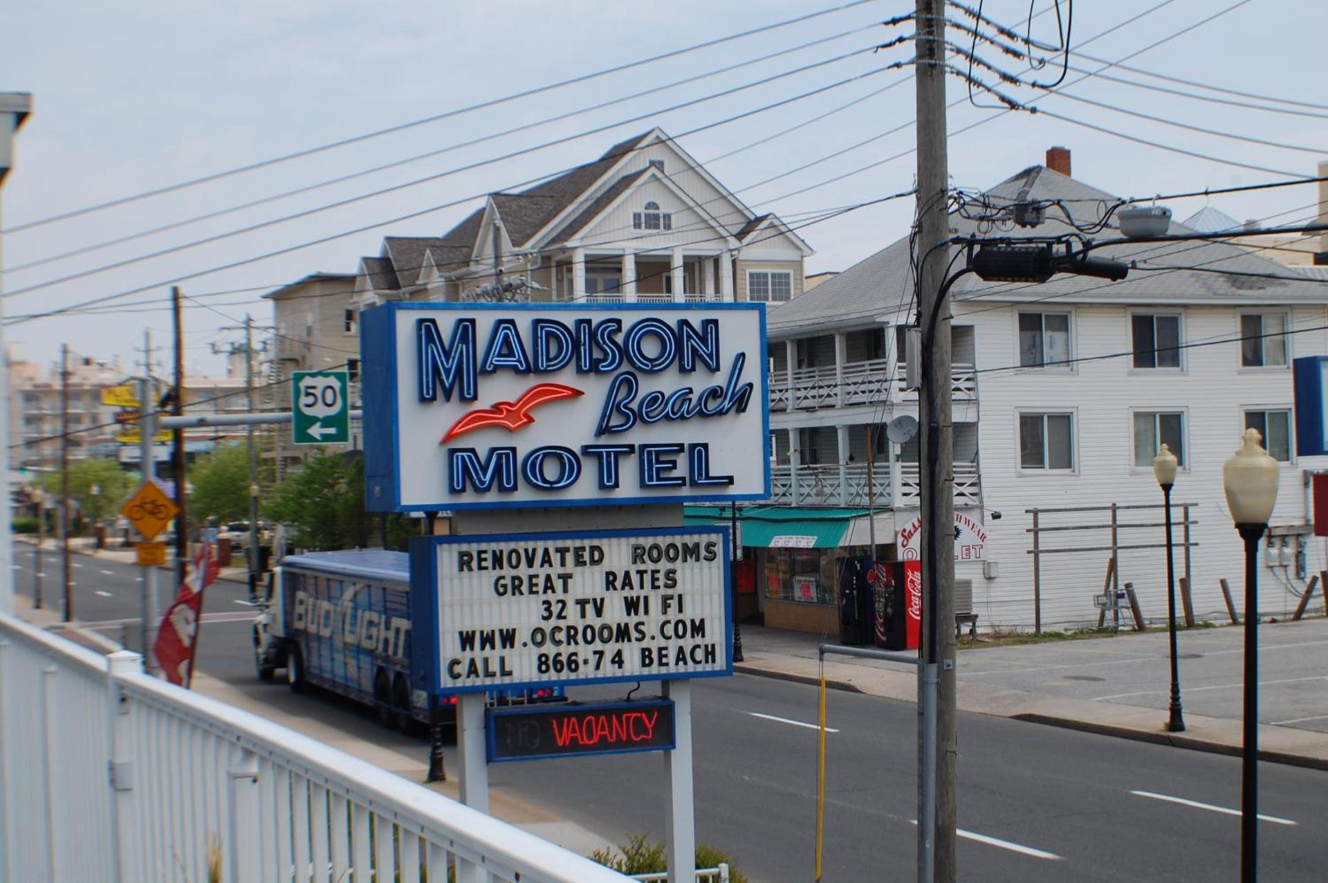 Madison Beach Motel photo 4
