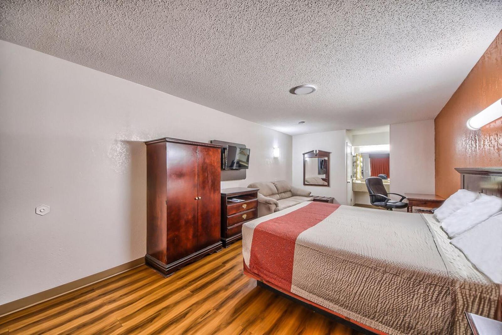 Hillcrest Inn & Suites Ozona photo 8