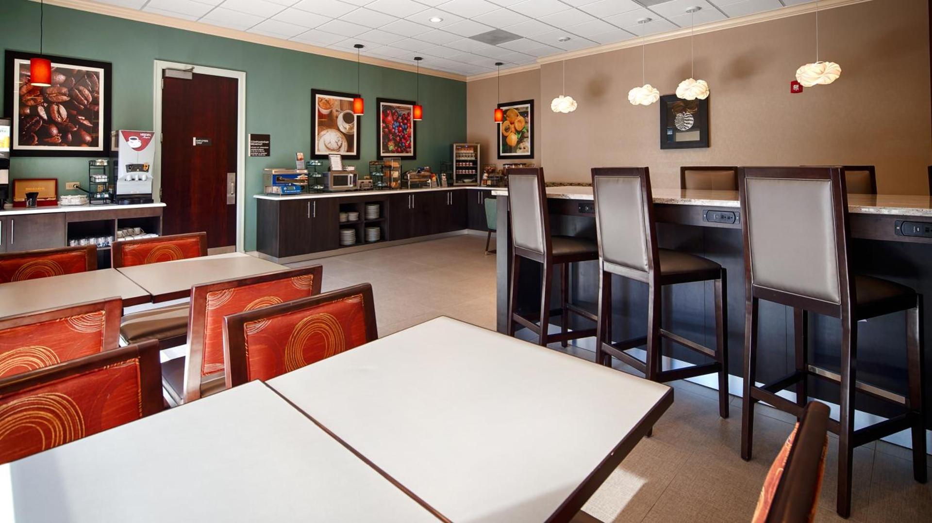 Best Western Plus Roswell/Alpharetta photo 20
