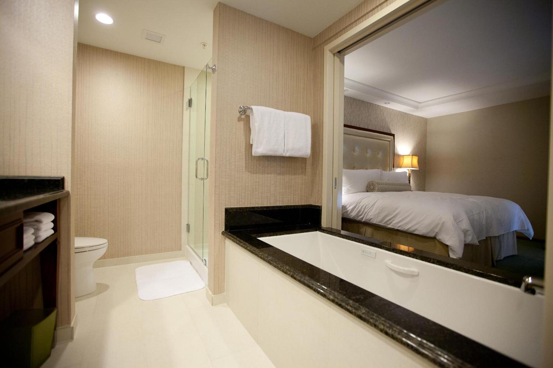 Town & Country Inn and Suites photo 30