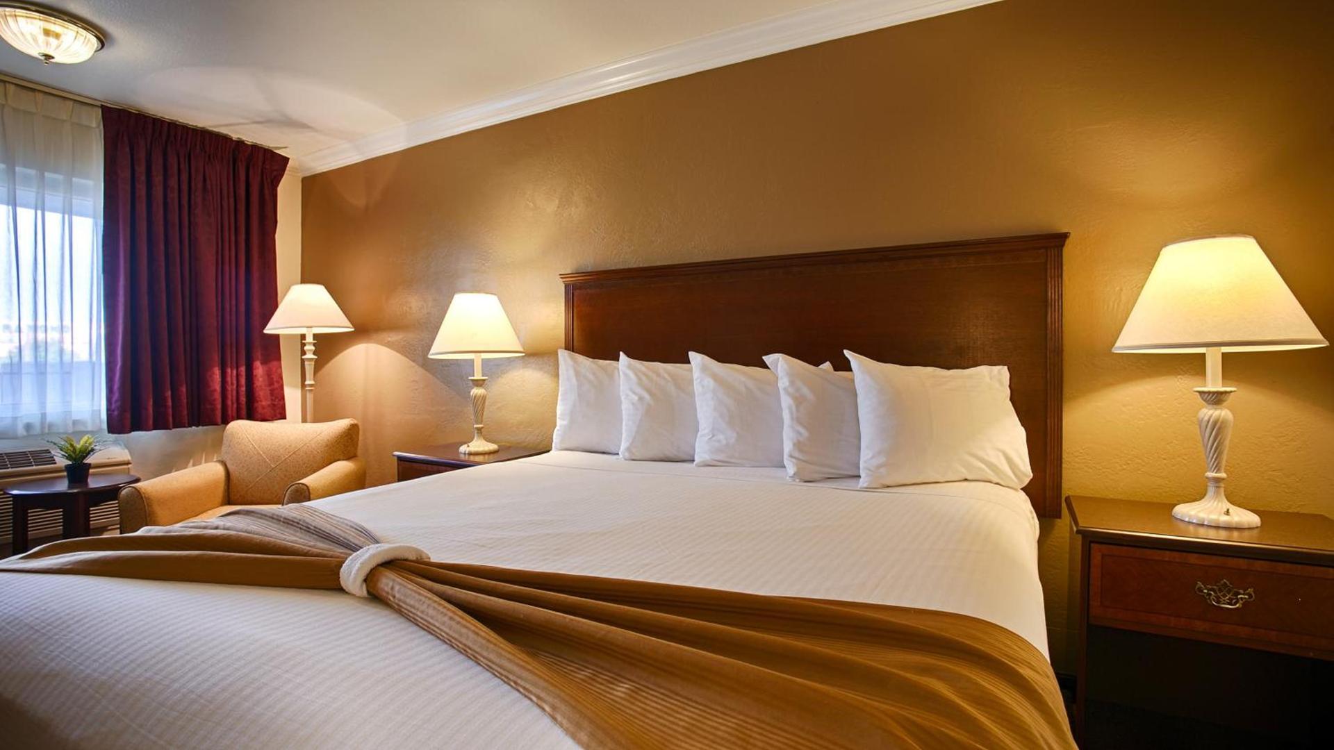 Days Inn & Suites by Wyndham Lodi photo 47
