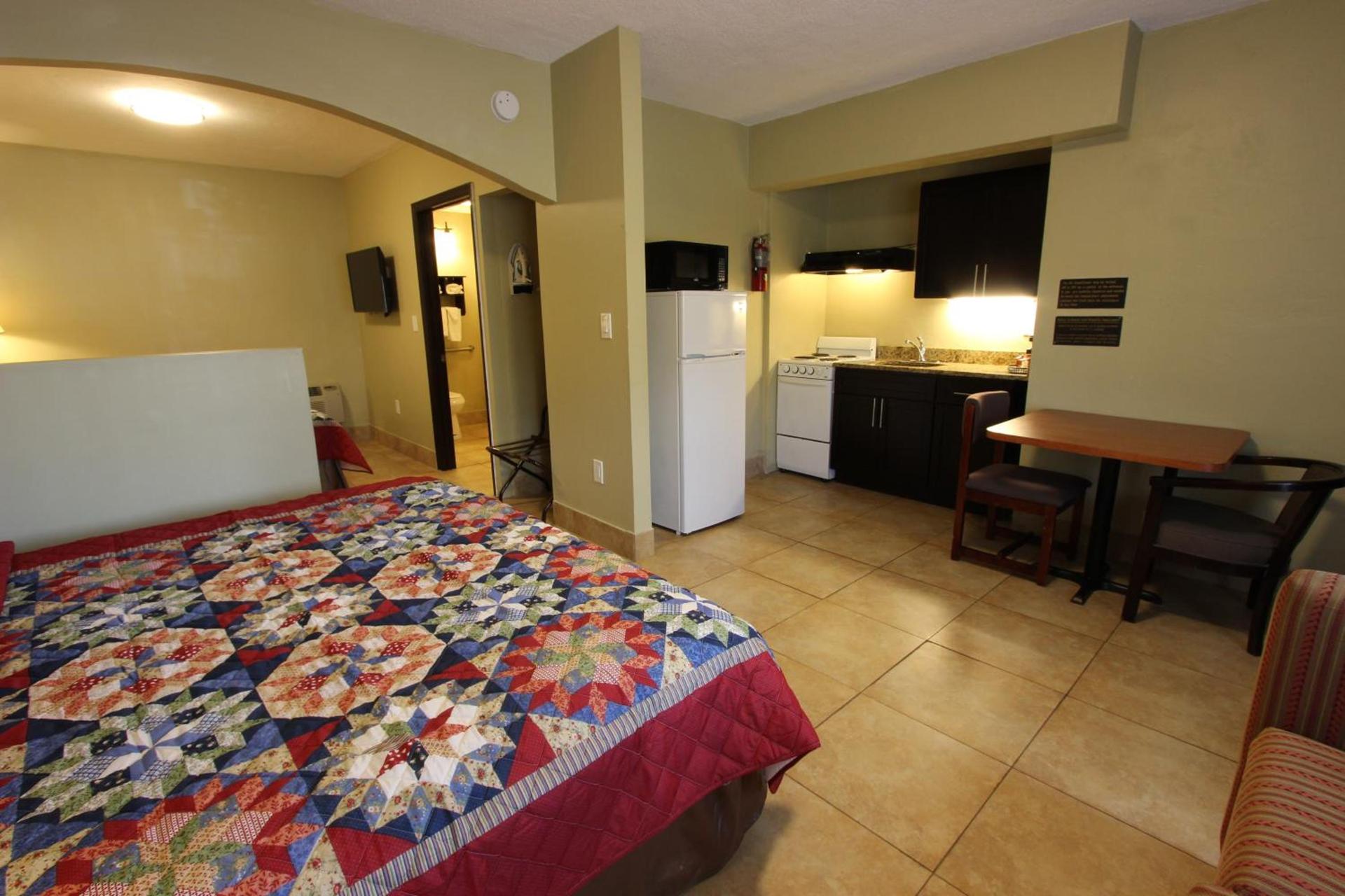Oceans Beach Resort & Suites photo 28