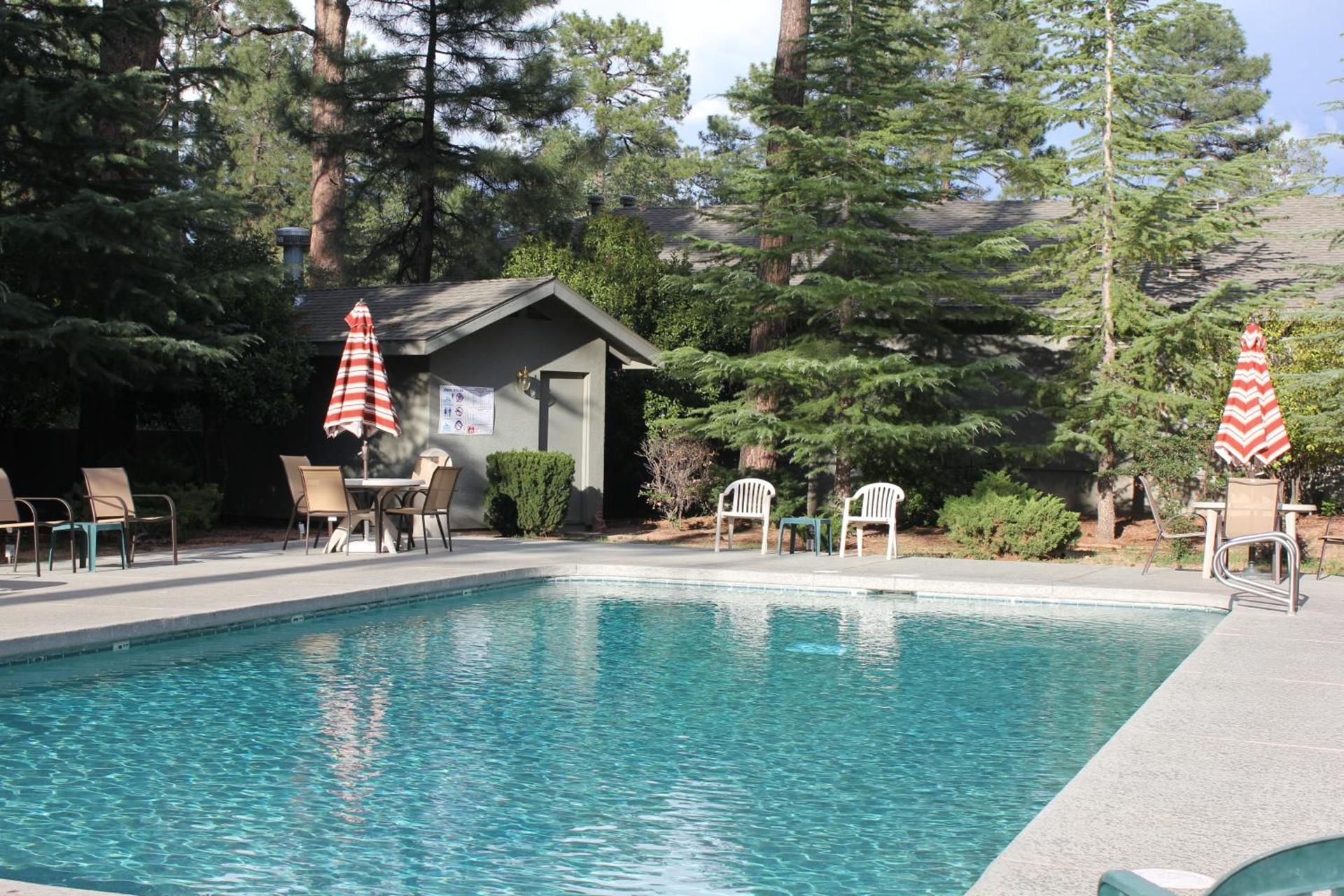 Majestic Mountain Inn photo 11