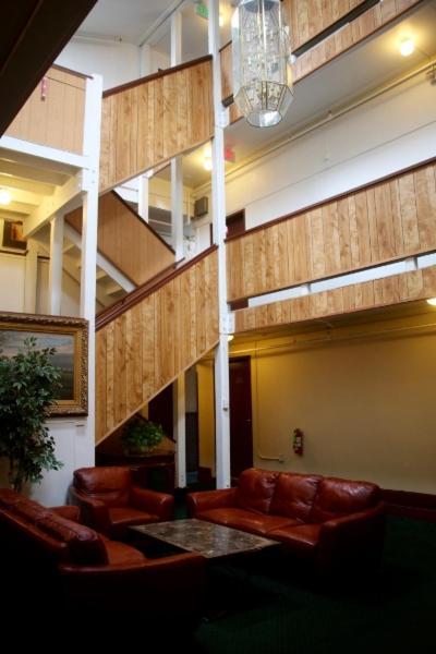 Econo Inn photo 18