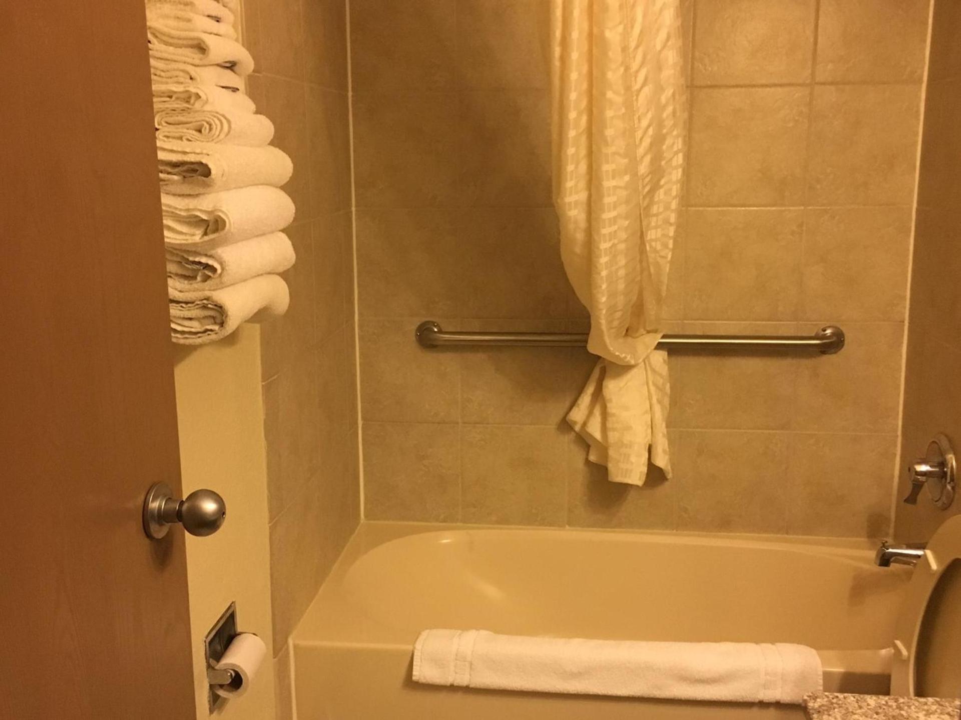 Super 8 by Wyndham New Castle photo 29
