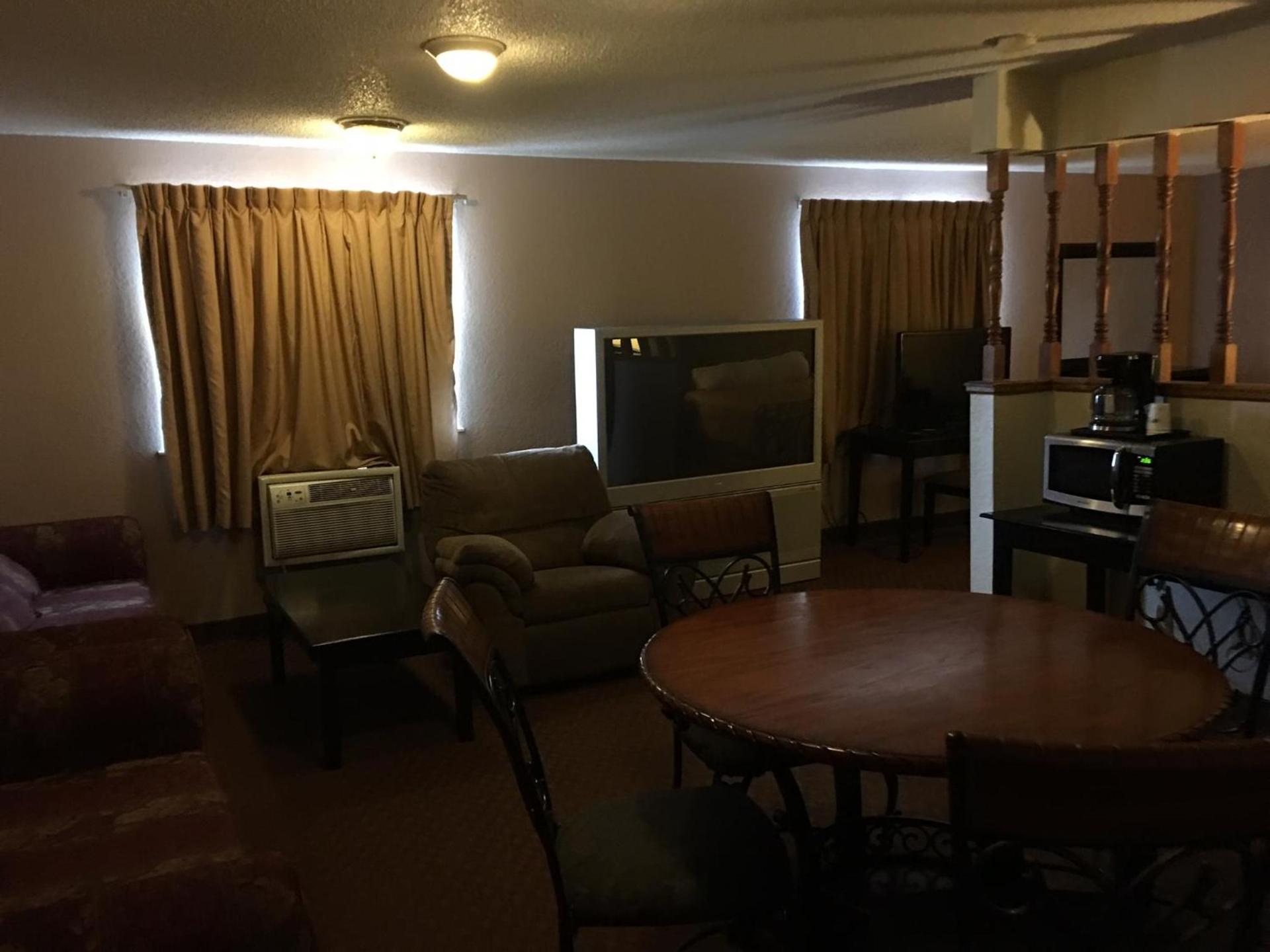 Super 8 by Wyndham New Castle photo 18