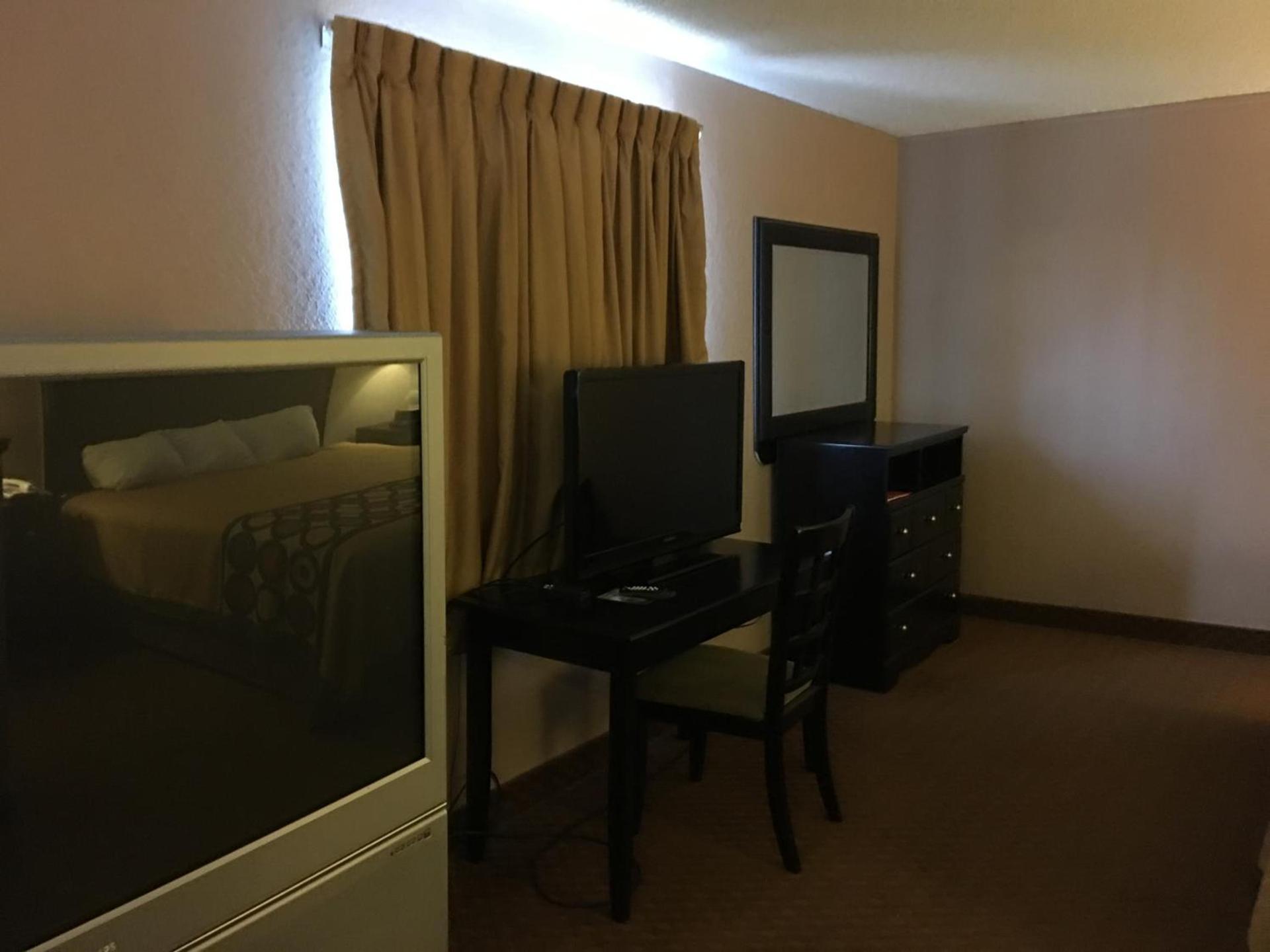 Super 8 by Wyndham New Castle photo 19