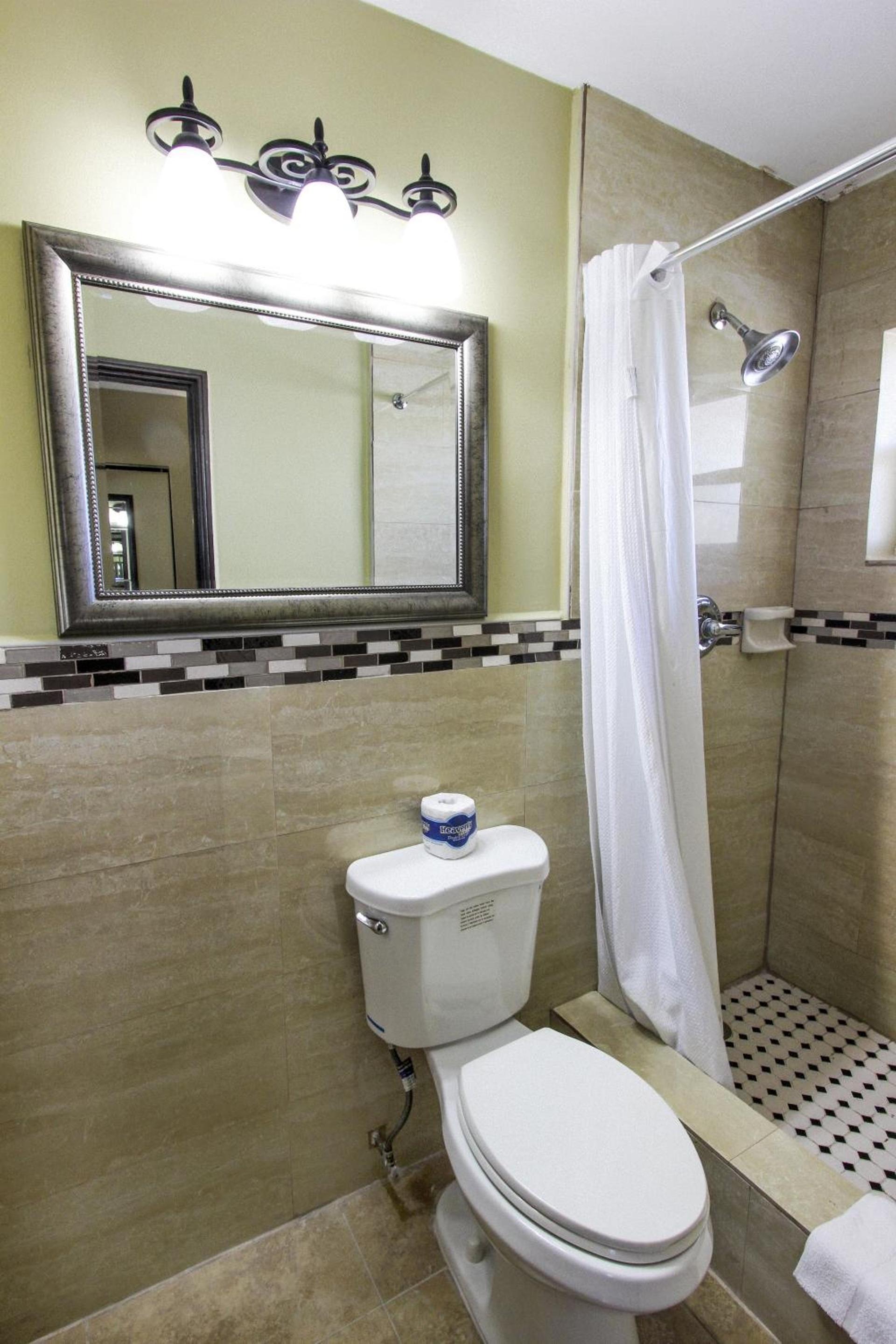 Oceans Beach Resort & Suites photo 47