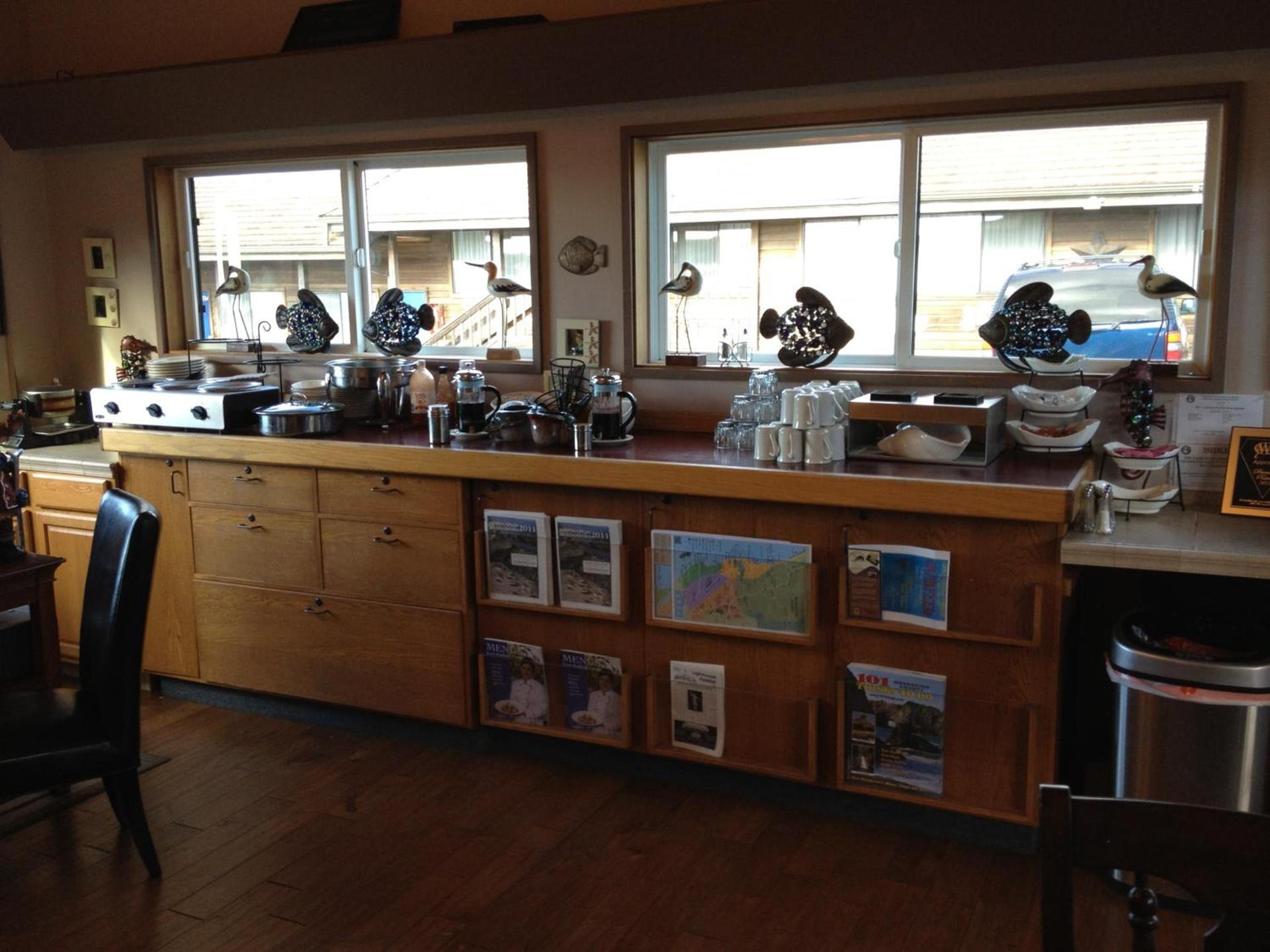 Gualala Surf Inn on the ocean bluff photo 8