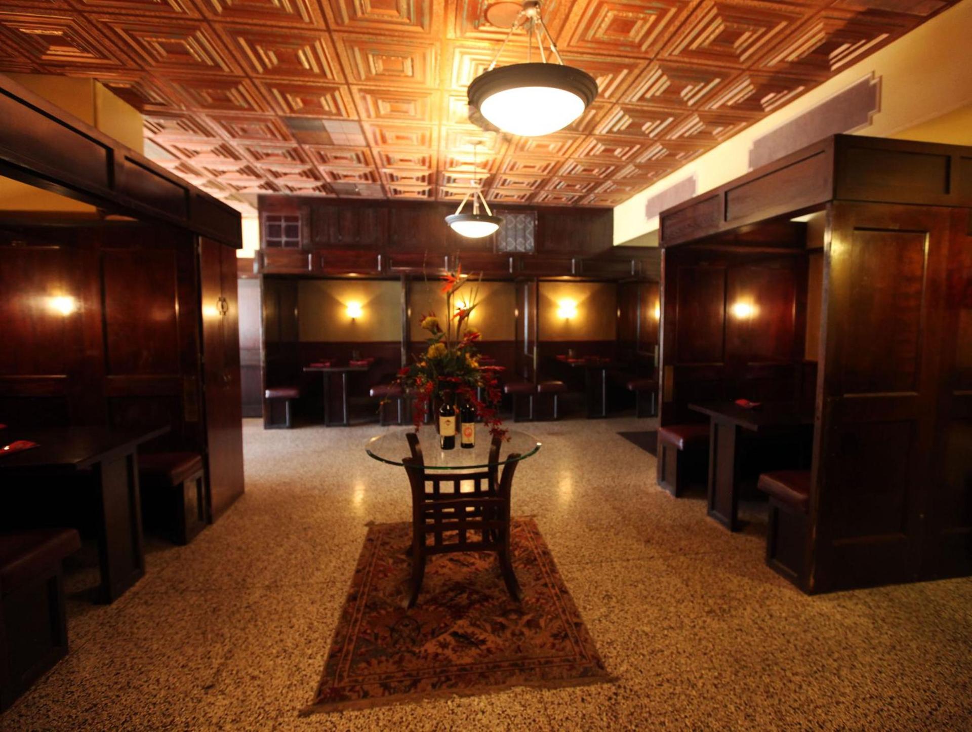 Arrow Hotel photo 19