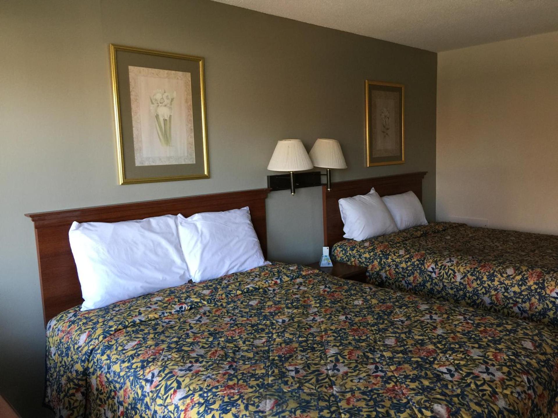 Red Carpet Inn & Suites - Danville photo 48