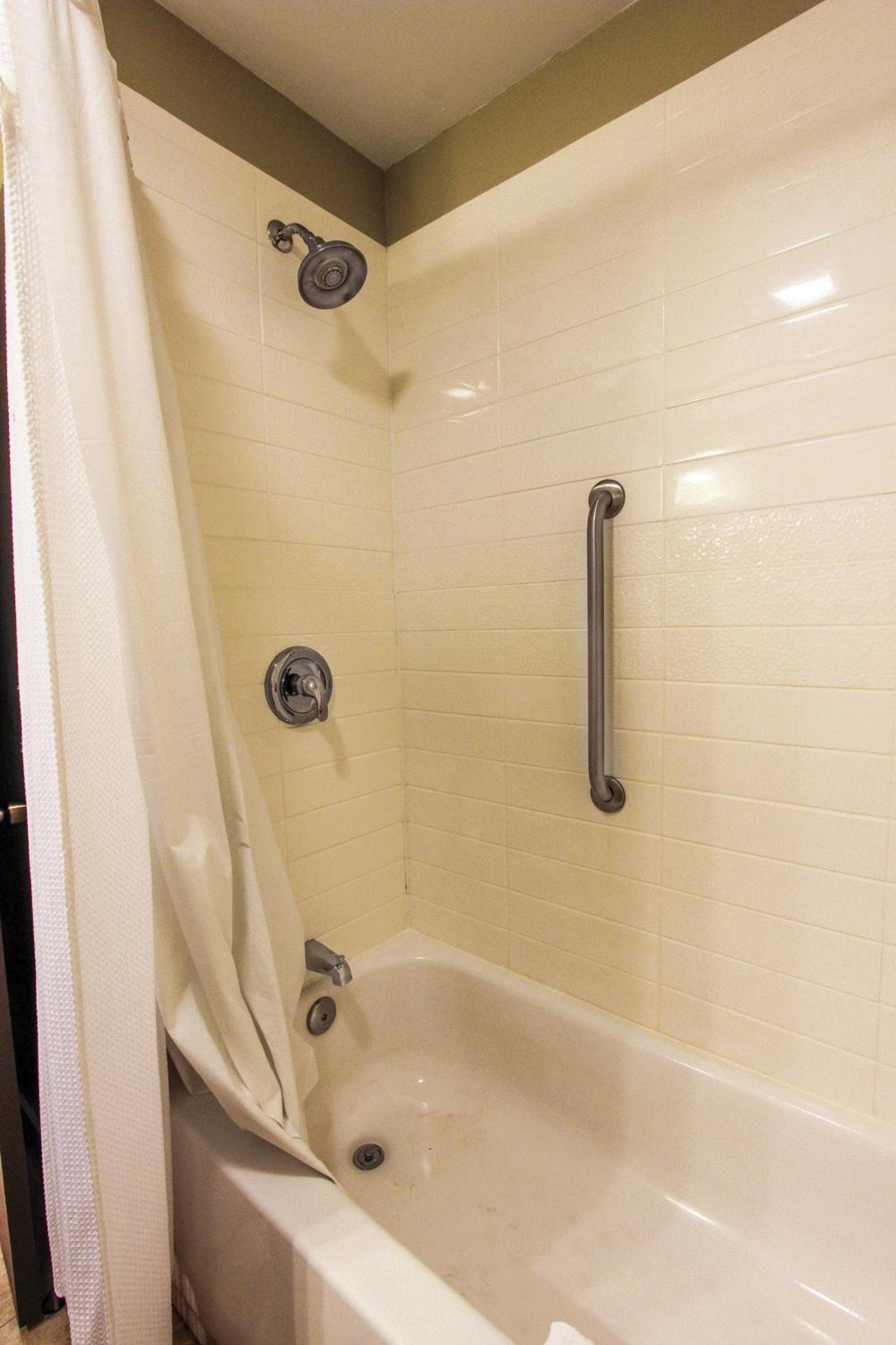 Oceans Beach Resort & Suites photo 48