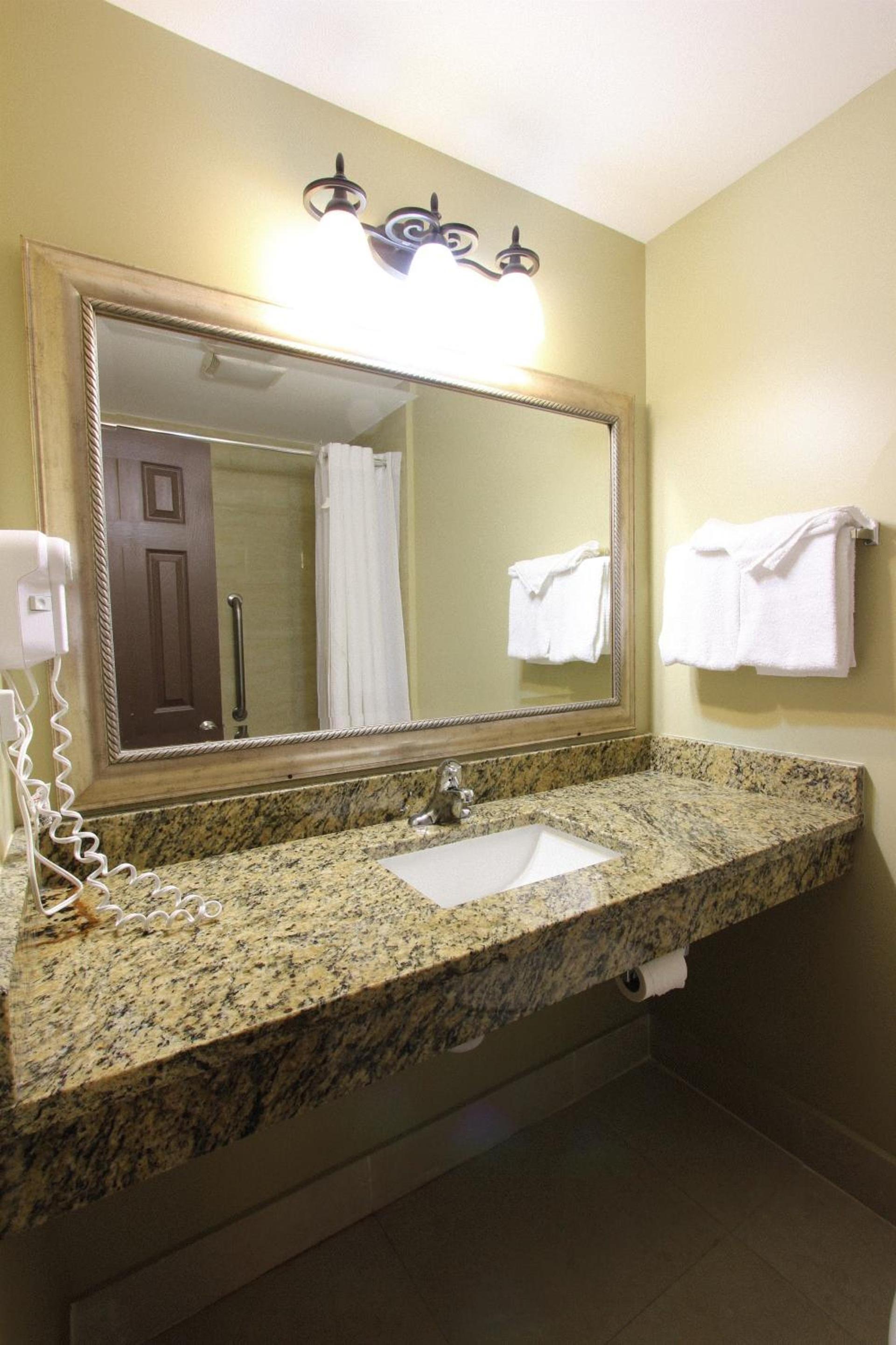 Oceans Beach Resort & Suites photo 49