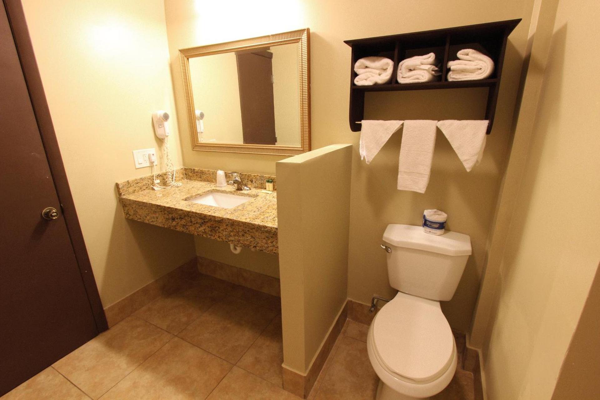 Oceans Beach Resort & Suites photo 51