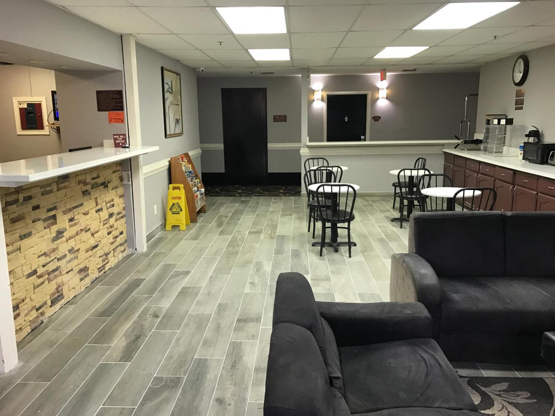 Express Inn Weslaco/Mercedes photo 34