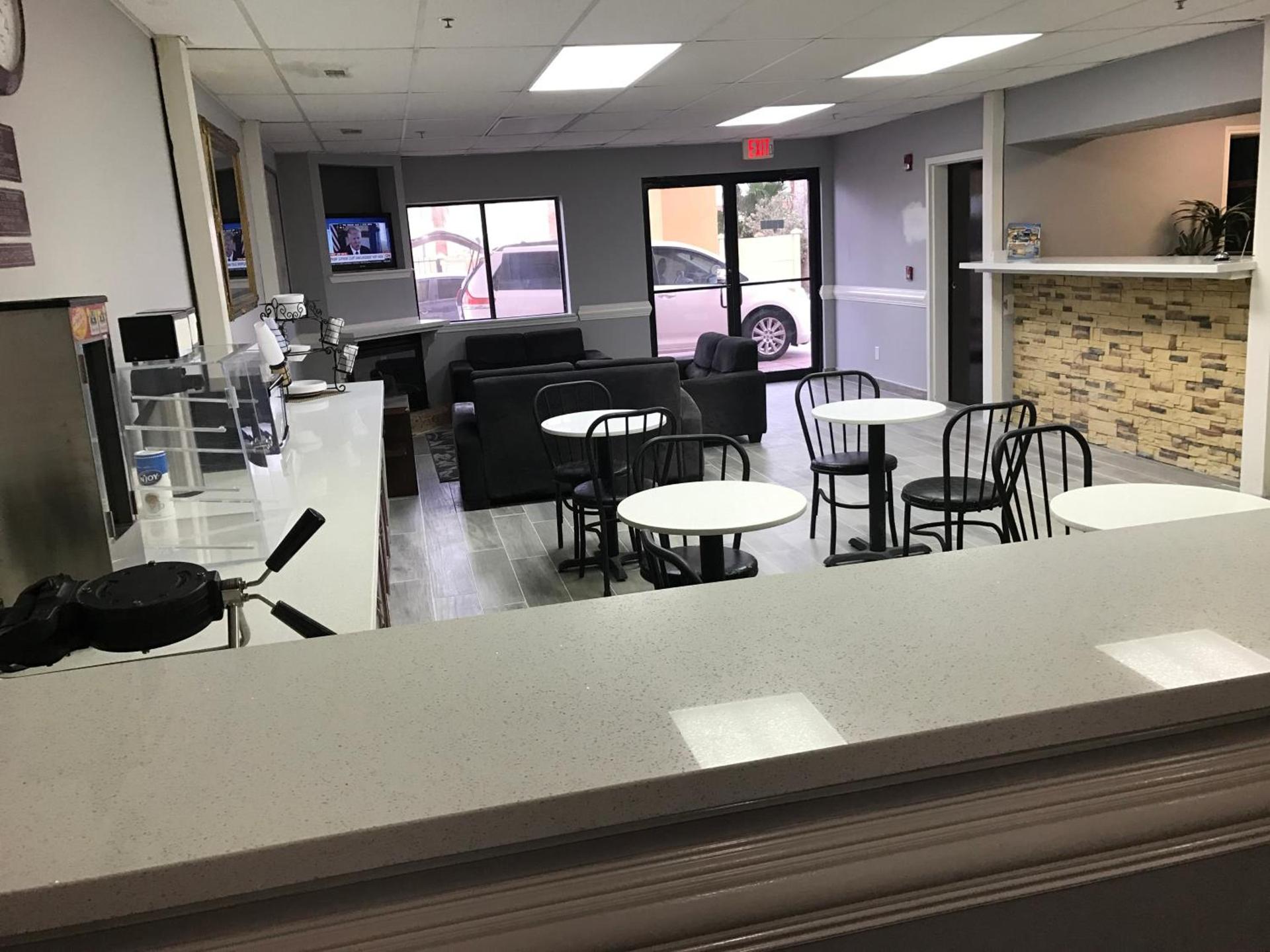Express Inn Weslaco/Mercedes photo 36