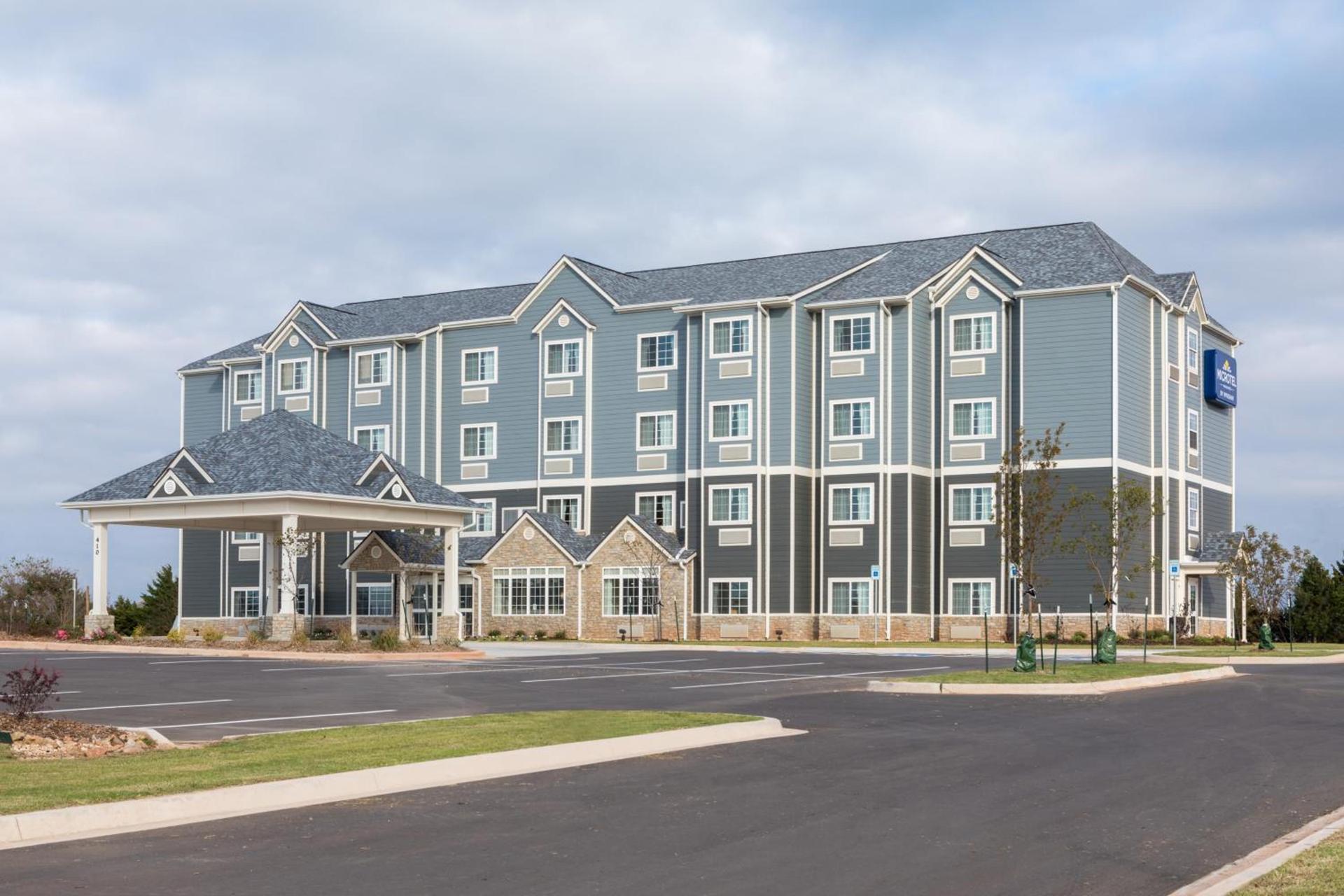 Microtel Inn & Suites by Wyndham Perry photo 5