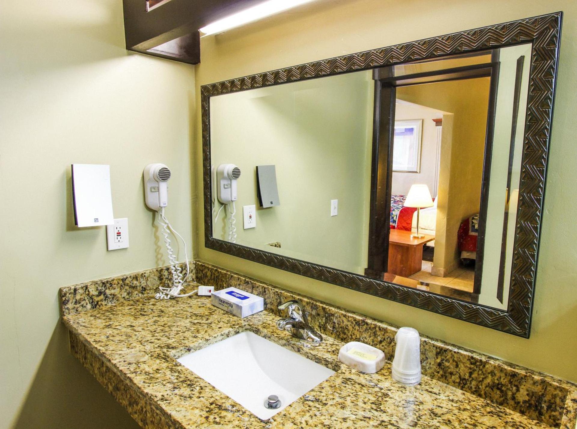 Oceans Beach Resort & Suites photo 59