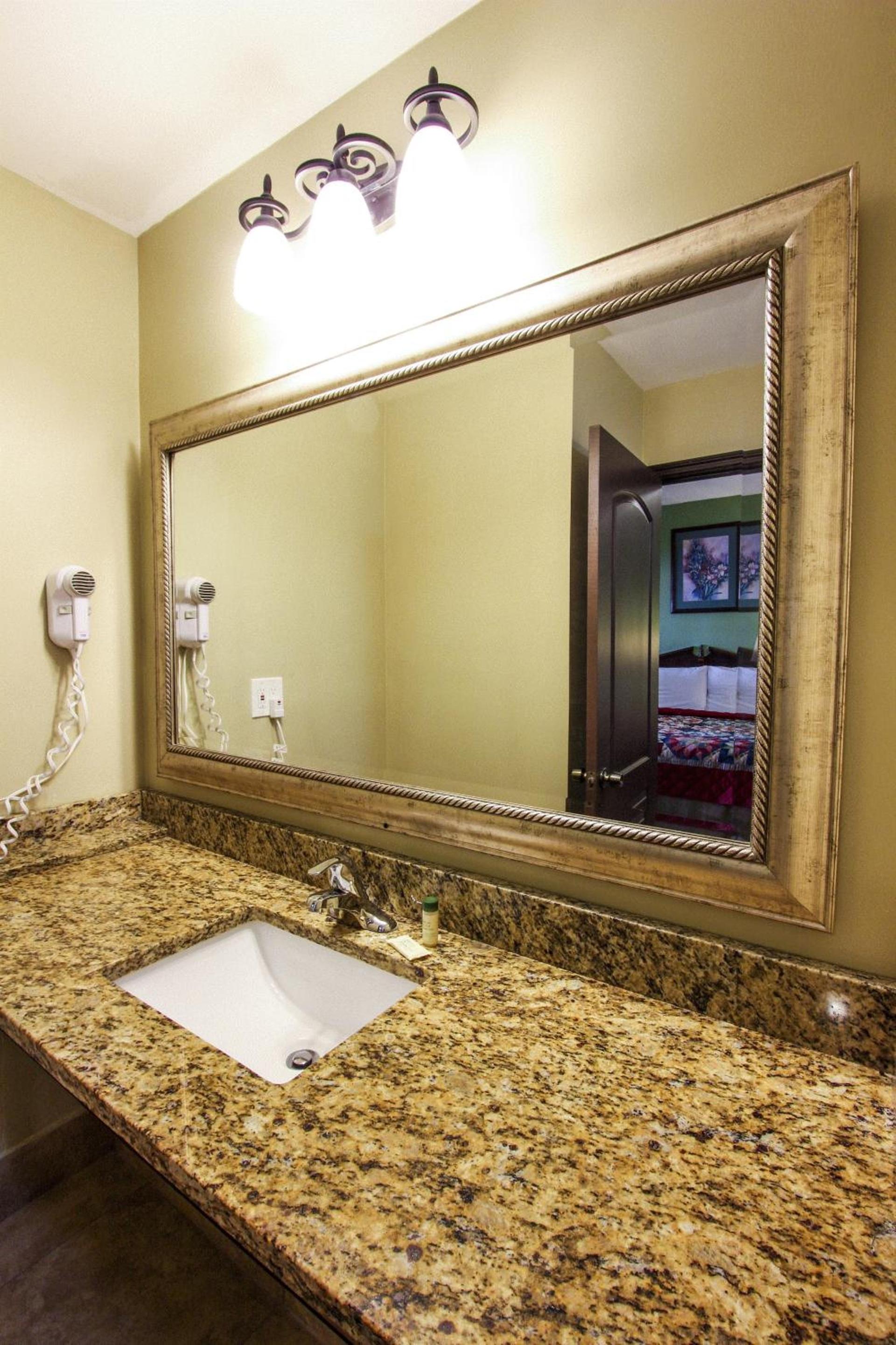 Oceans Beach Resort & Suites photo 61
