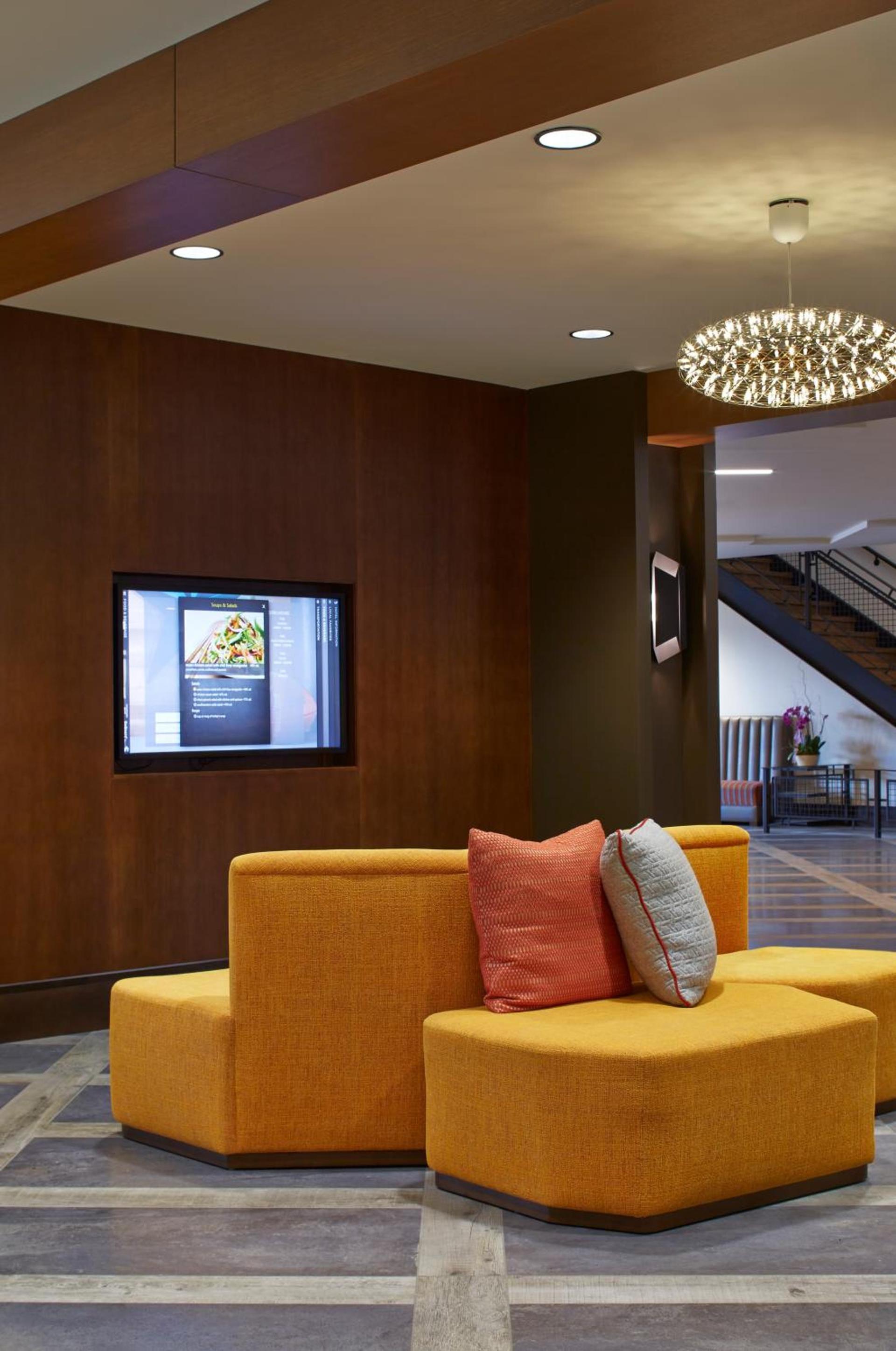 Courtyard by Marriott Lake George photo 31