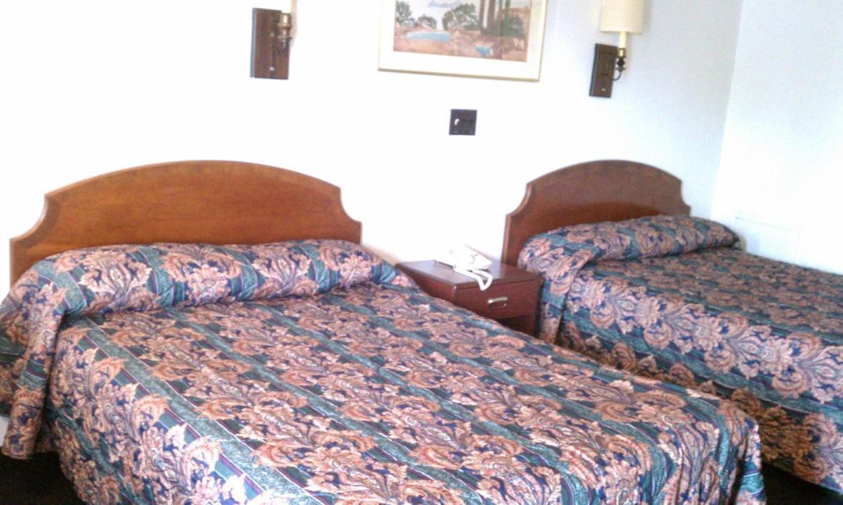 Valley Motel Pittsburgh photo 25
