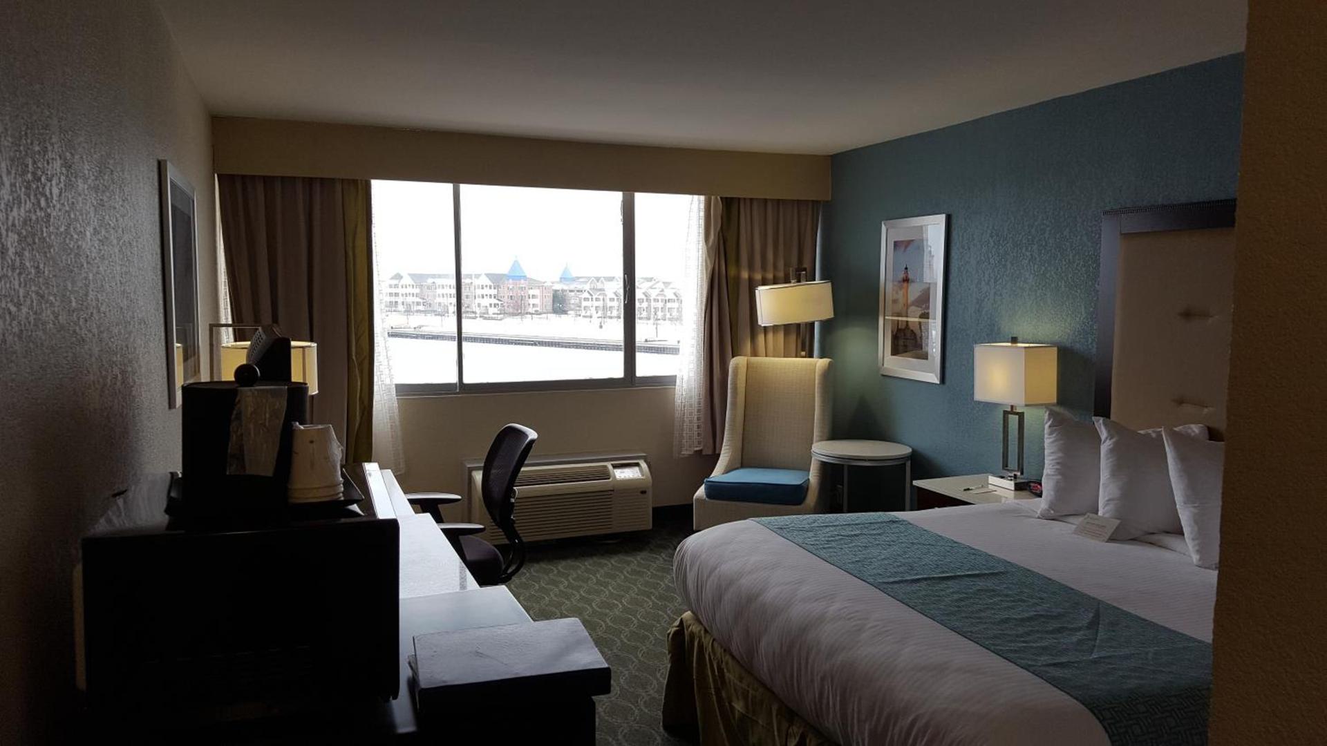 Wyndham Garden Kenosha Harborside photo 54