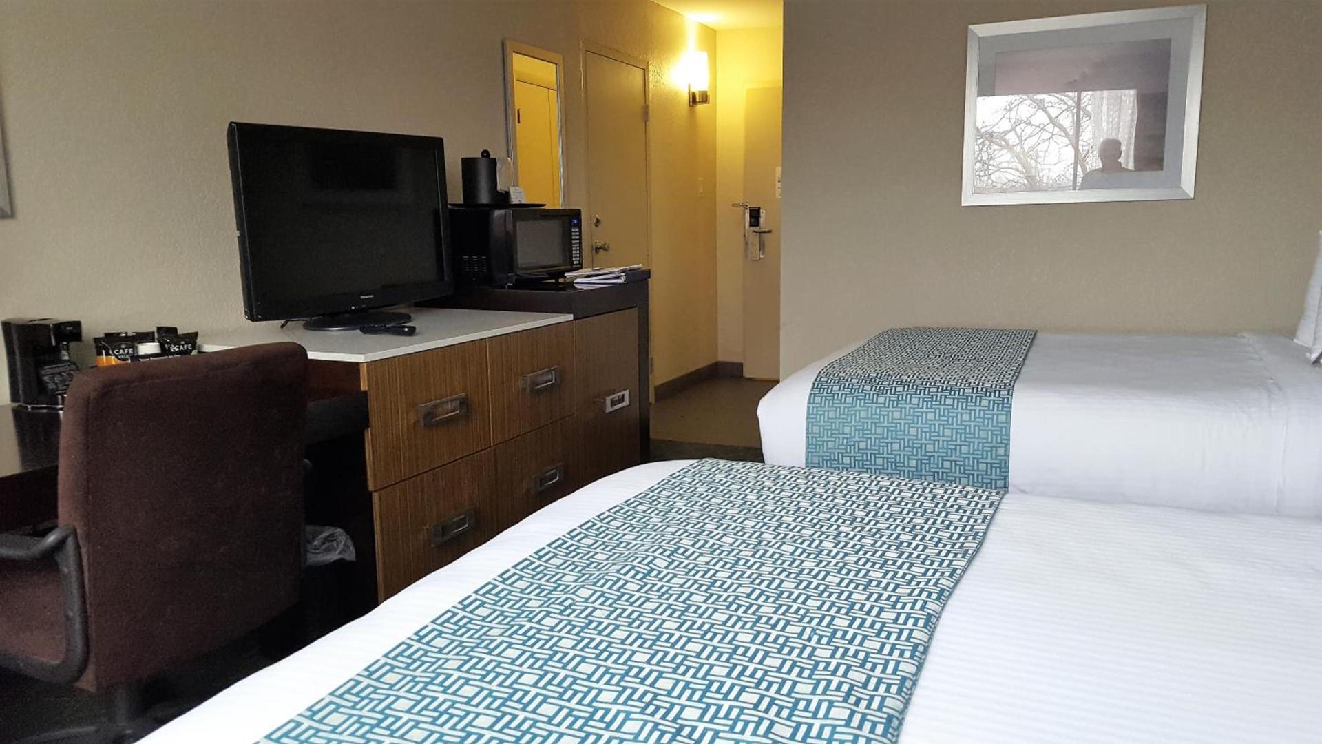 Wyndham Garden Kenosha Harborside photo 48