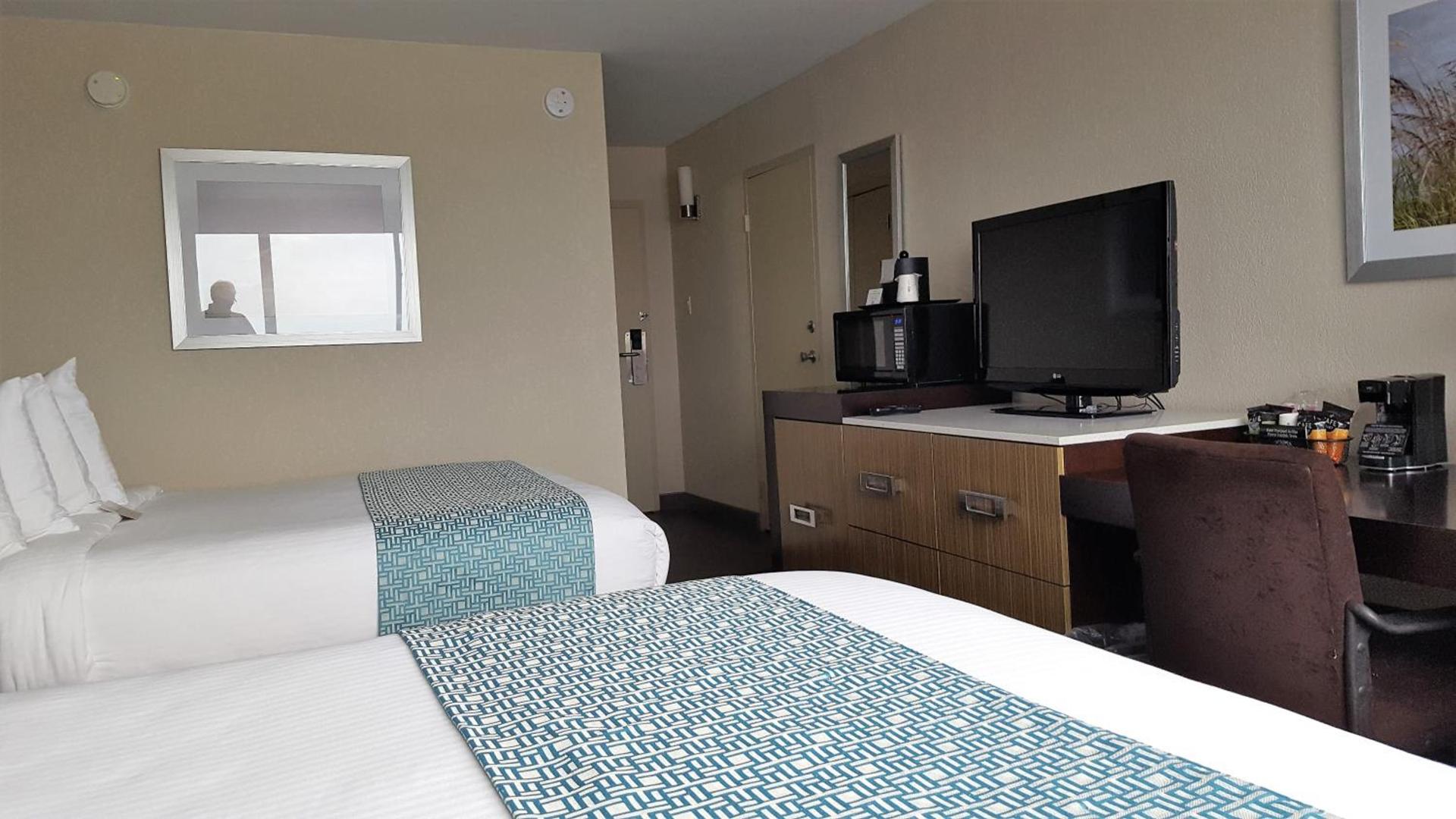 Wyndham Garden Kenosha Harborside photo 42